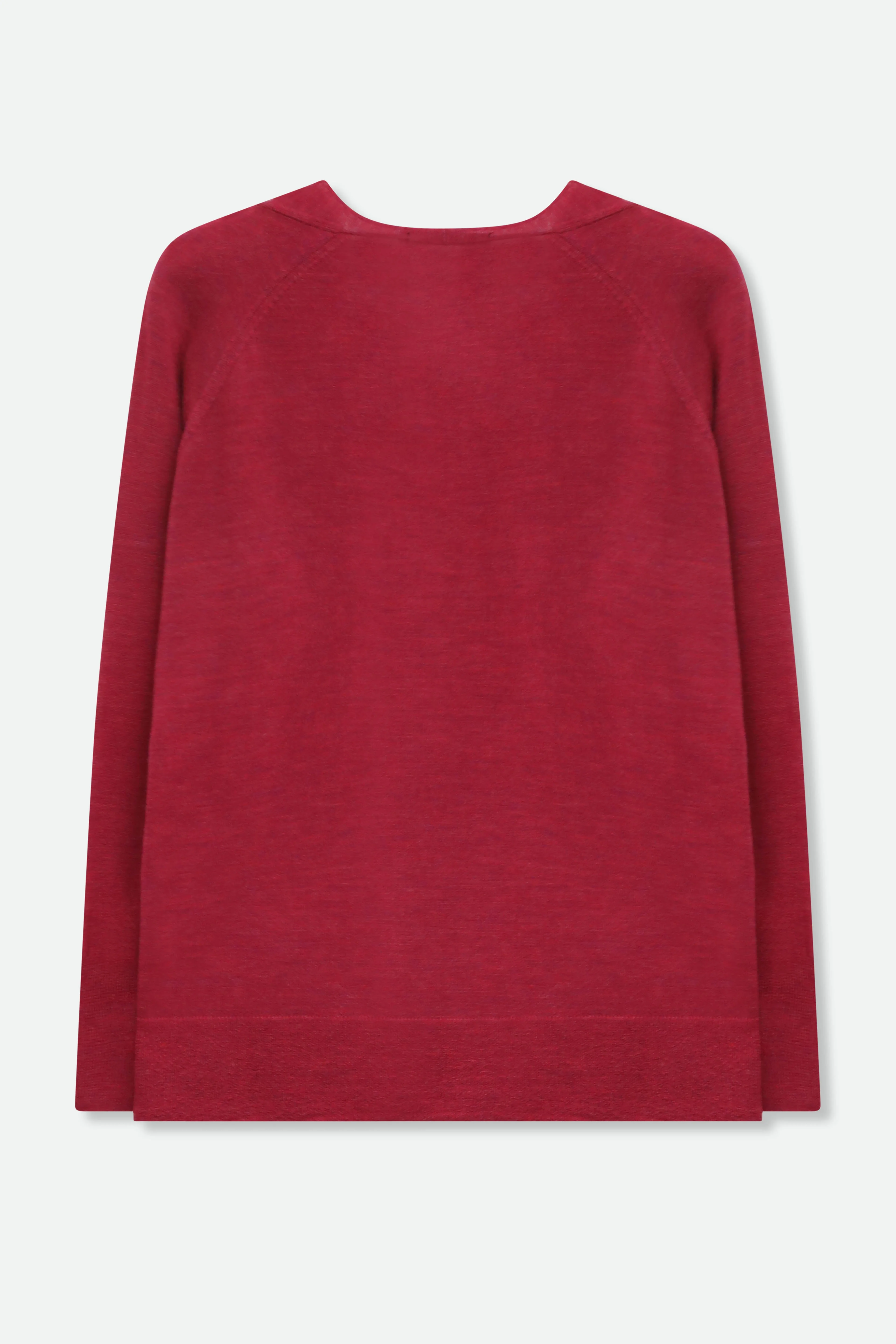 AMICO BOYFRIEND V NECK IN FINE ITALIAN MERINO - Image 4