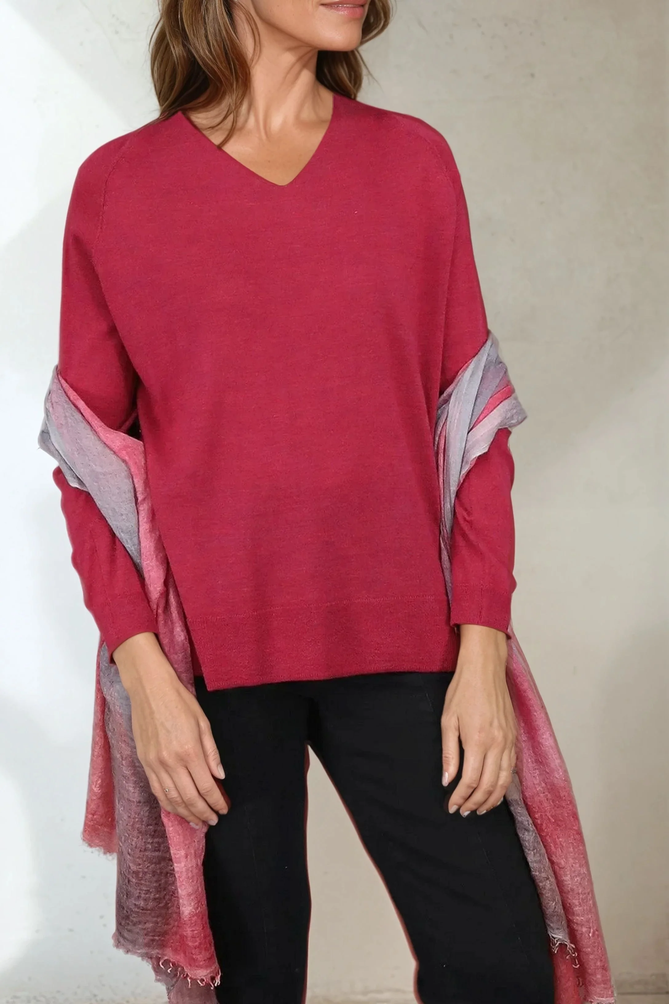 AMICO BOYFRIEND V NECK IN FINE ITALIAN MERINO - Image 5