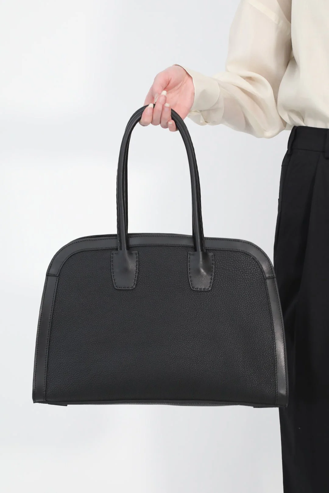 ARDEN 15 BAG IN ITALIAN CALFSKIN BLACK TRIM - Image 3