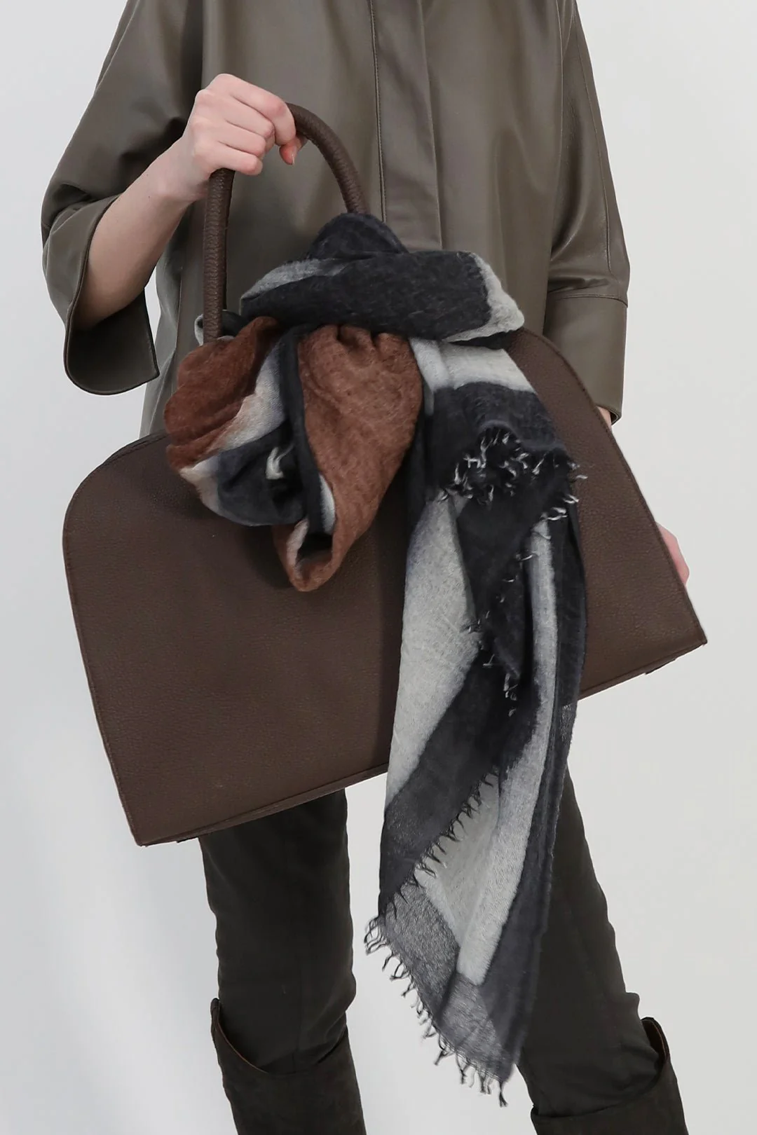 ARDEN HANDBAG IN ITALIAN LEATHER CHOCOLATE - Image 3