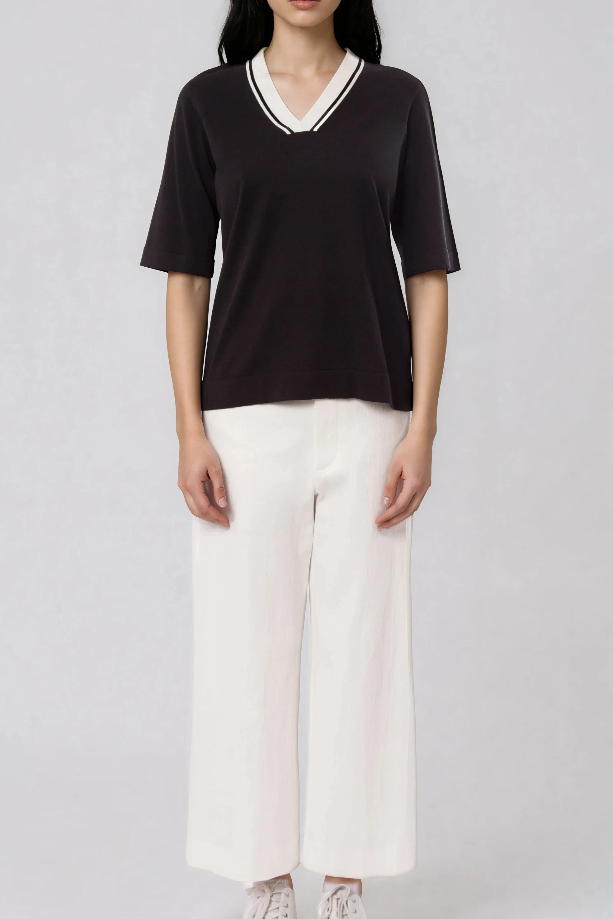 ARLO V-NECK IN FINE GAUGE ITALIAN SILK COTTON - Image 6