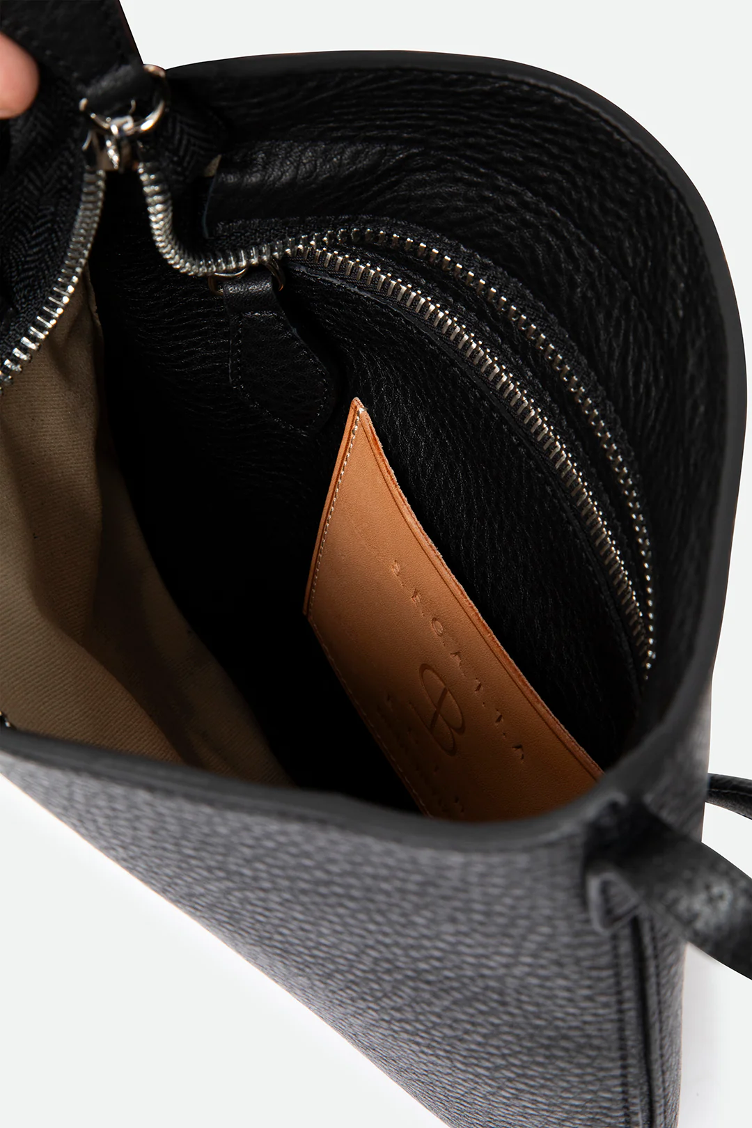 ASTRA ITALIAN LEATHER CROSSBODY BLACK - Image 4