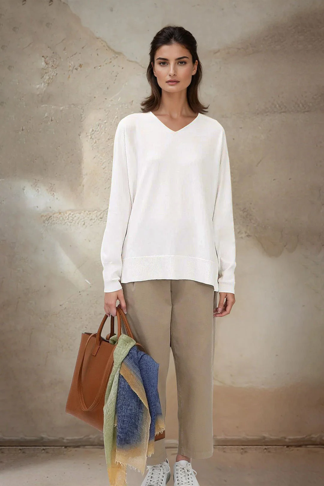 LIMITED EDITION AVERY V NECK TUNIC IN DOUBLE KNIT PIMA COTTON - Image 2