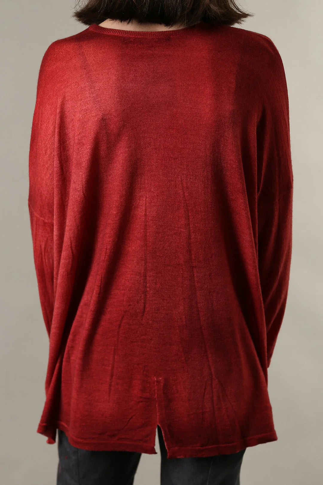 HENRY BOYFRIEND CREW IN HAND-DYED CASHMERE CRIMSON - Image 3