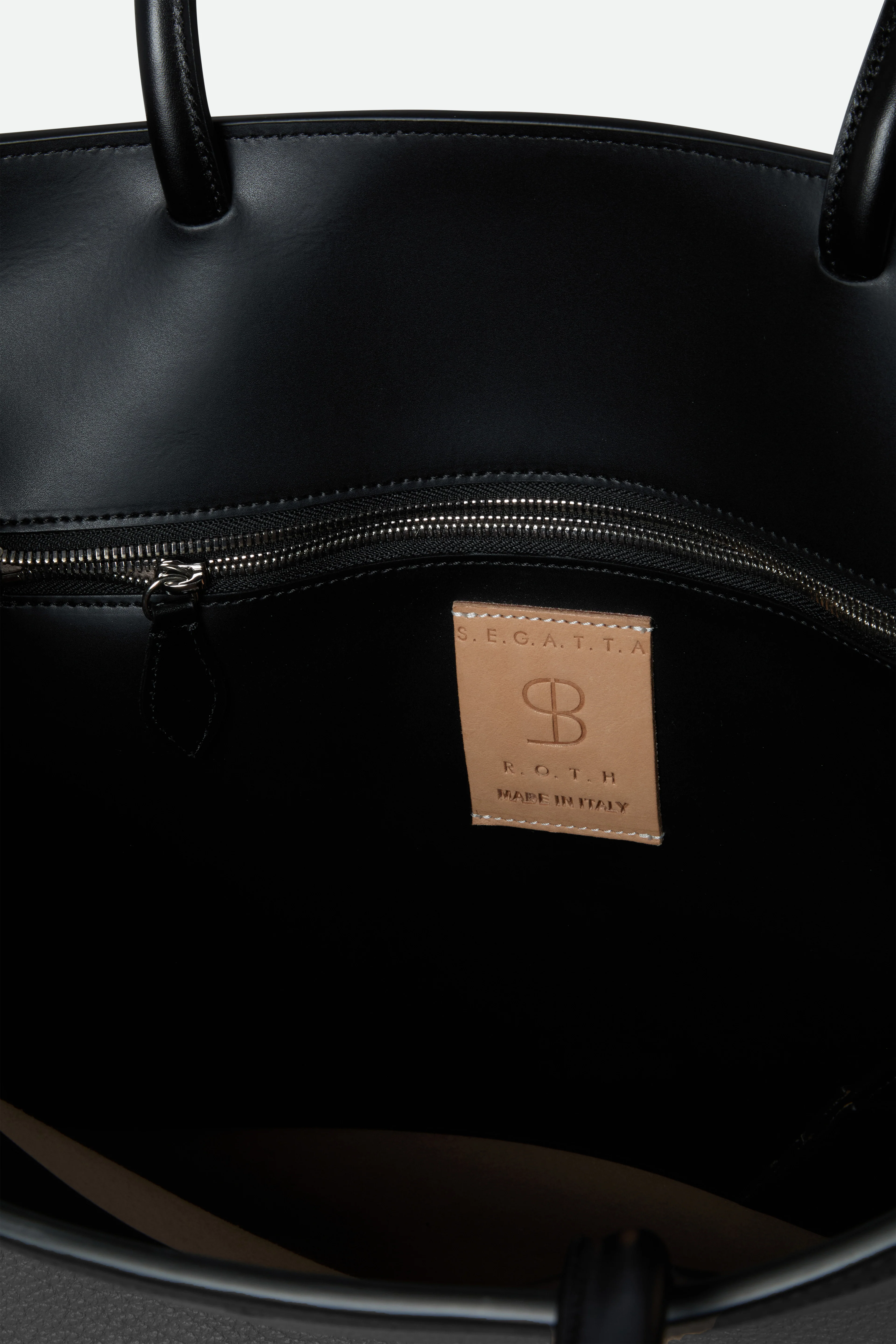 BETTONA 19" IN ITALIAN LEATHER BLACK - Image 5
