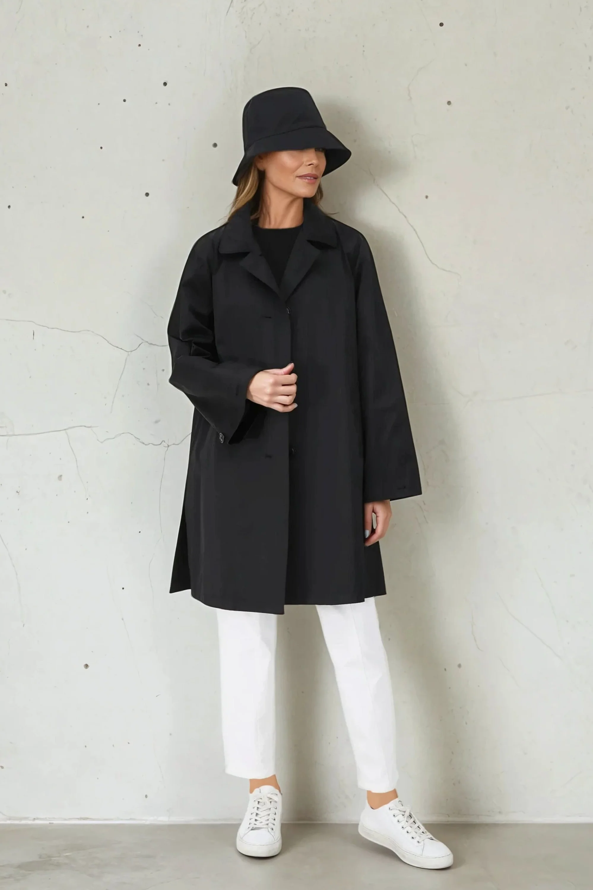 BLYTHE TRAVEL TRENCH RAIN COAT - Image 11