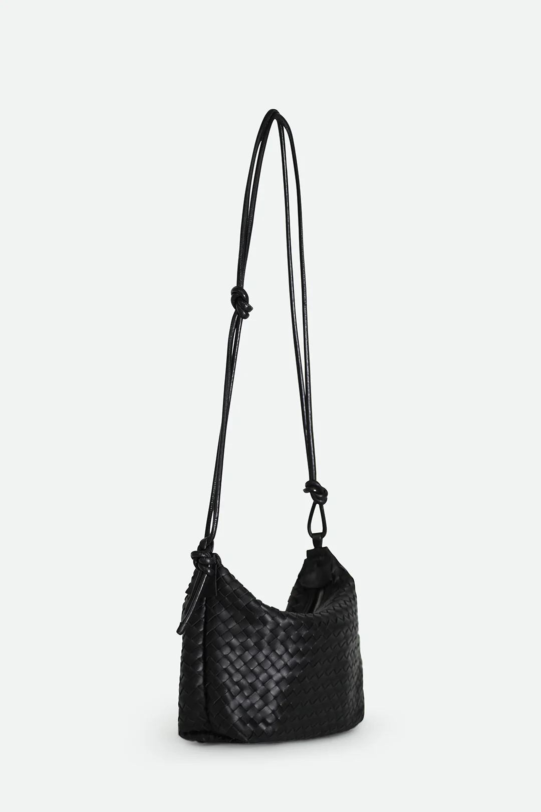 BRIATA BAG IN WOVEN LEATHER BLACK - Image 3