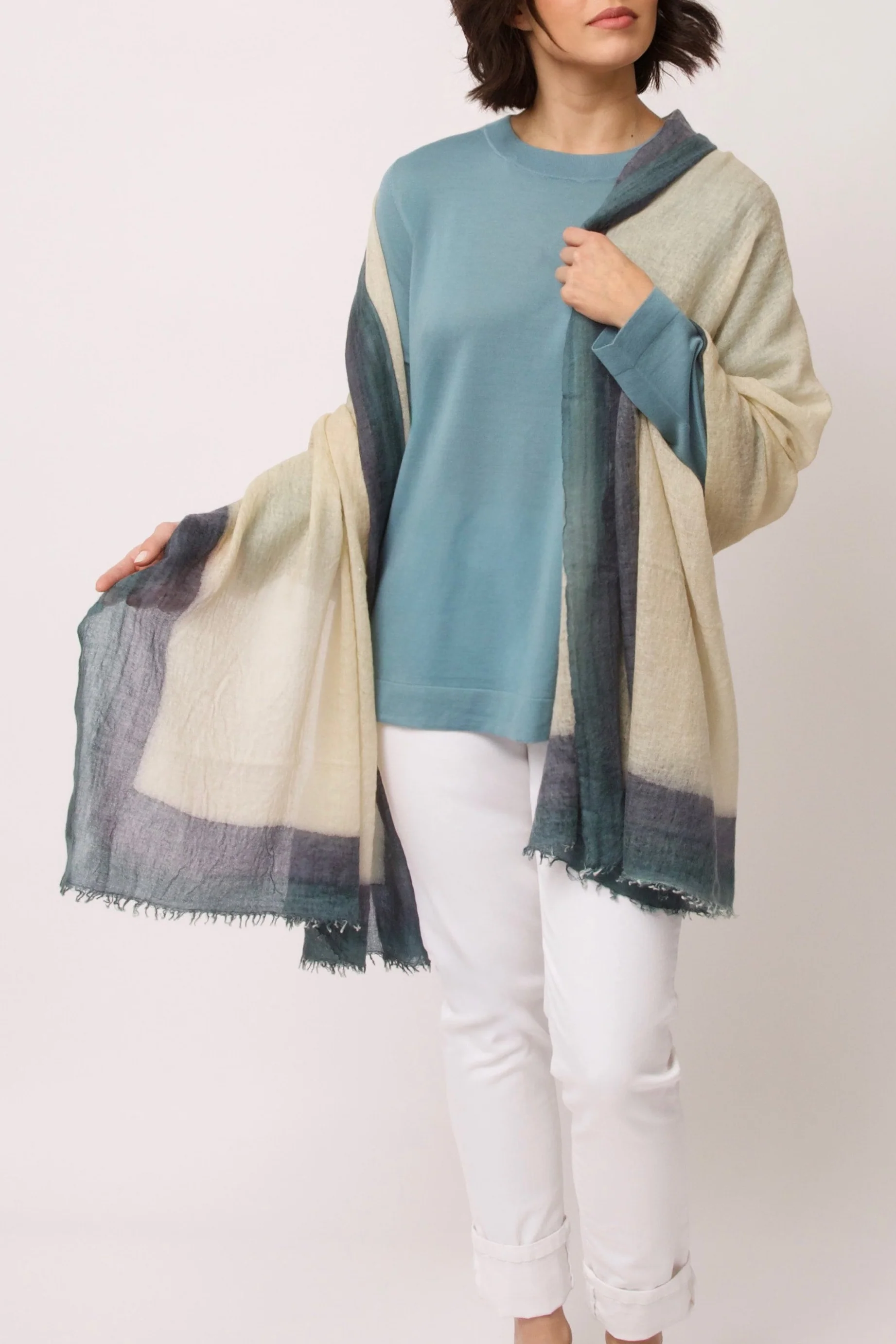 CARRIACOU SCARF IN HAND DYED CASHMERE - Image 2