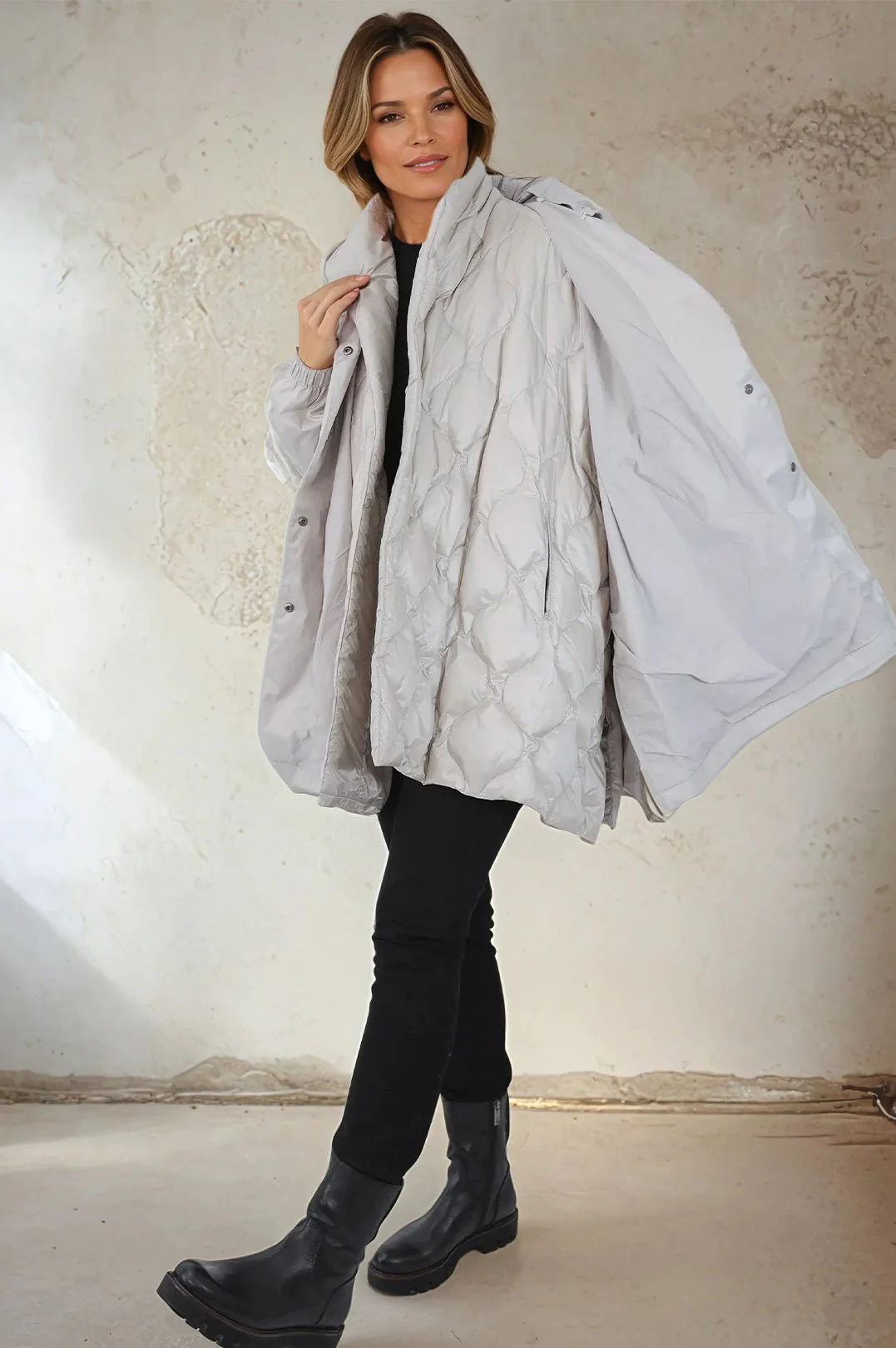 CORTINA RAIN COAT - Image 3