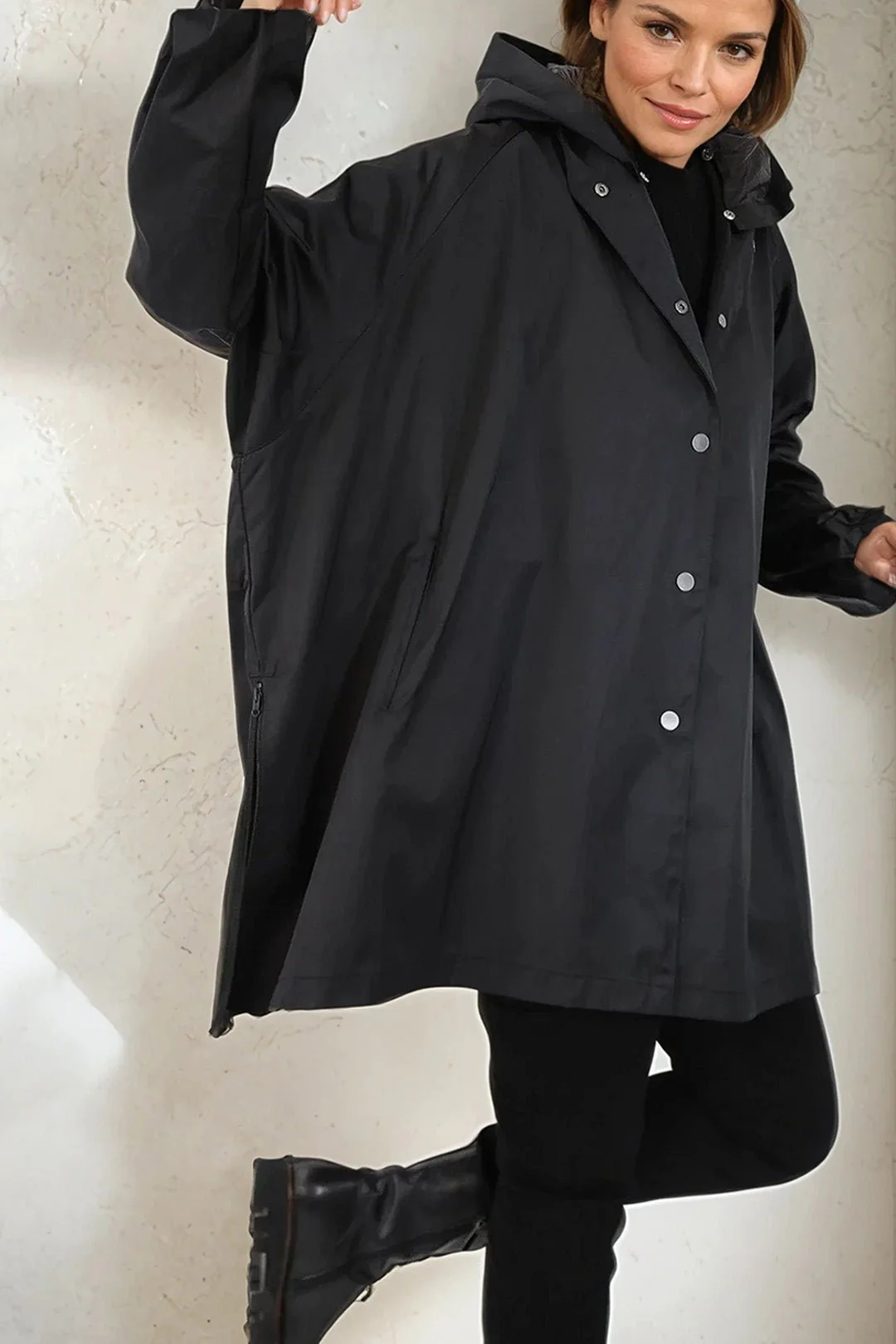 CORTINA RAIN COAT - Image 6