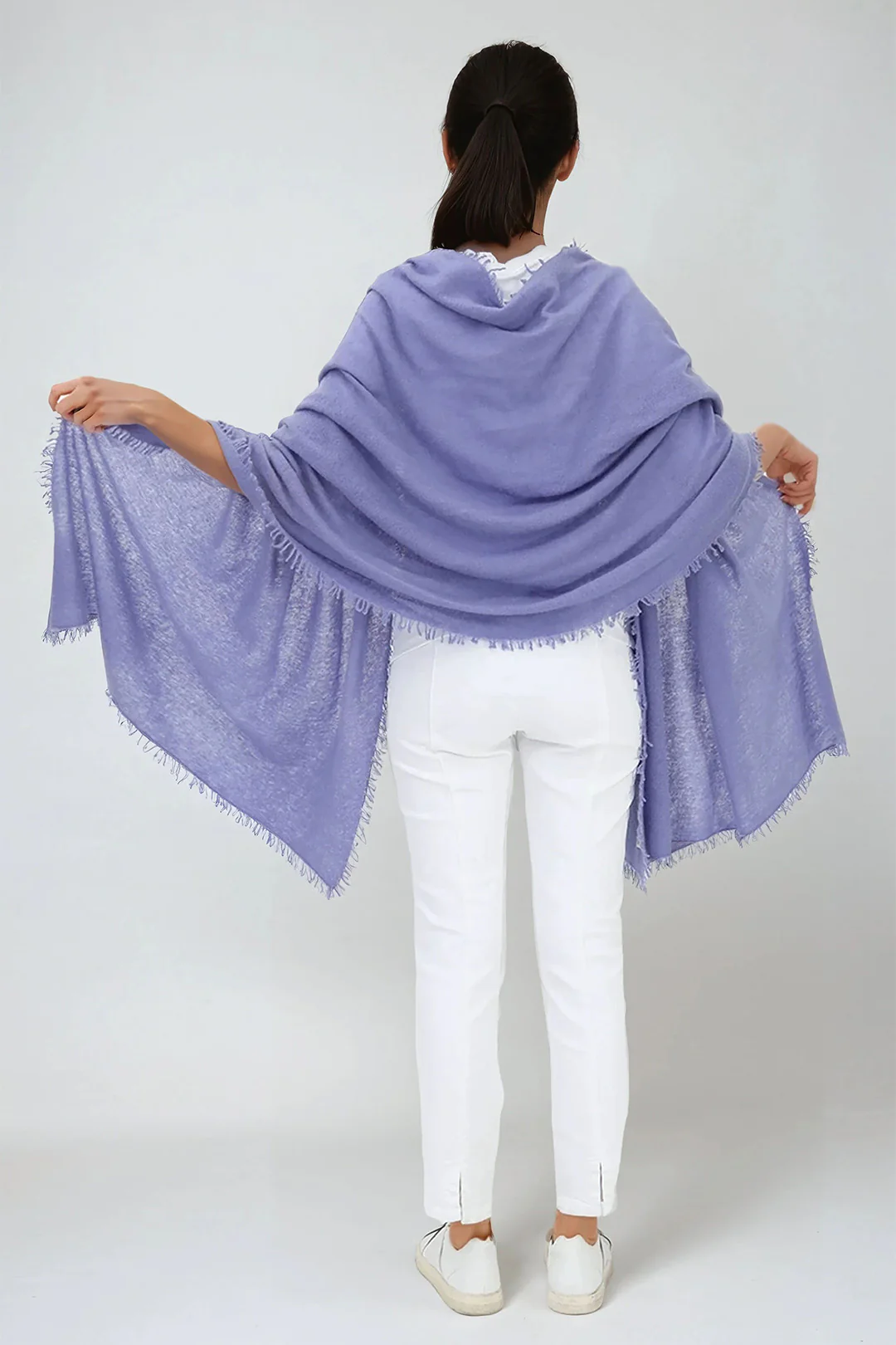 ÉLAN SCARF IN CASHMERE MARLIN - Image 4