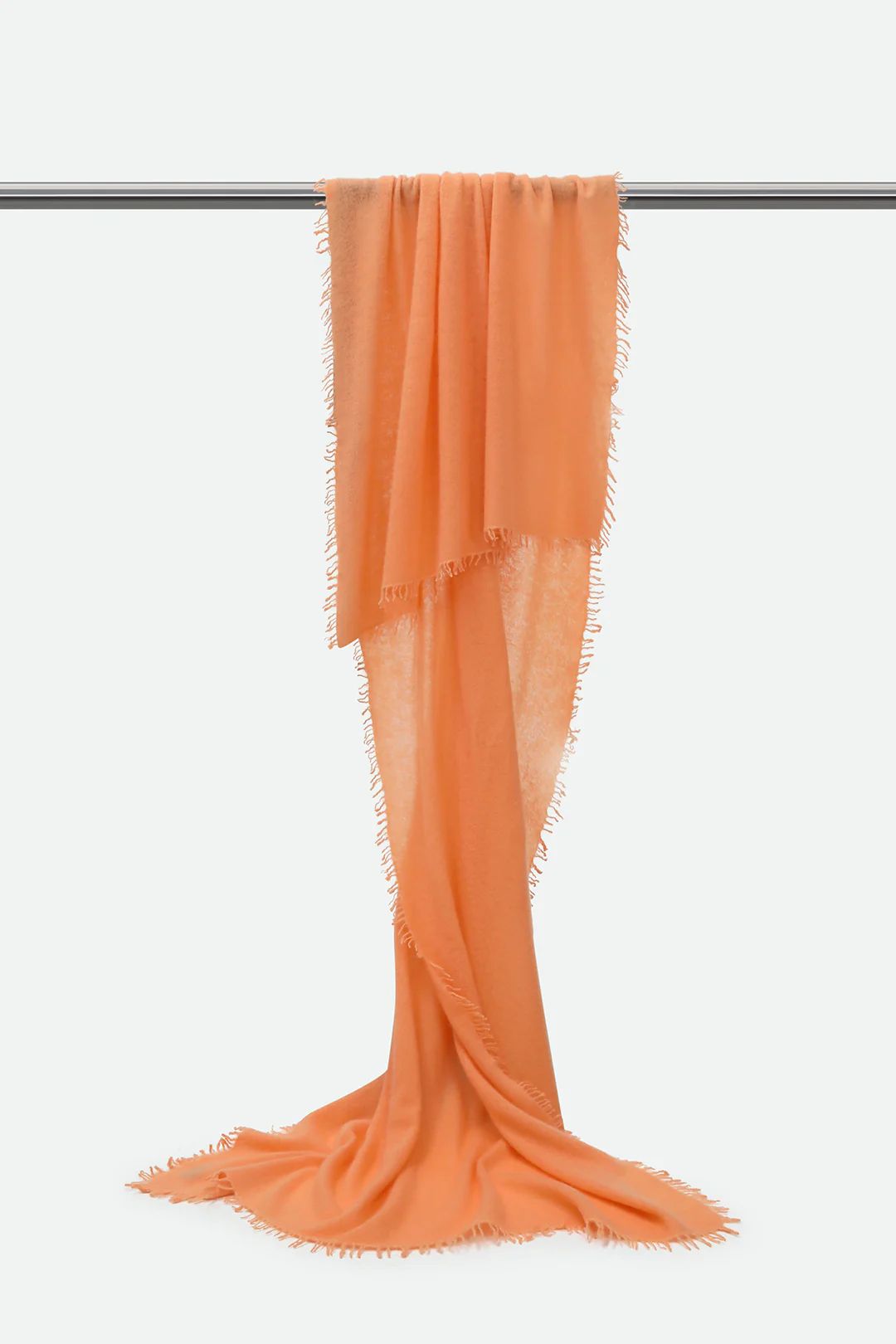 ÉLAN SCARF IN CASHMERE SUNRISE BLUSH - Image 4