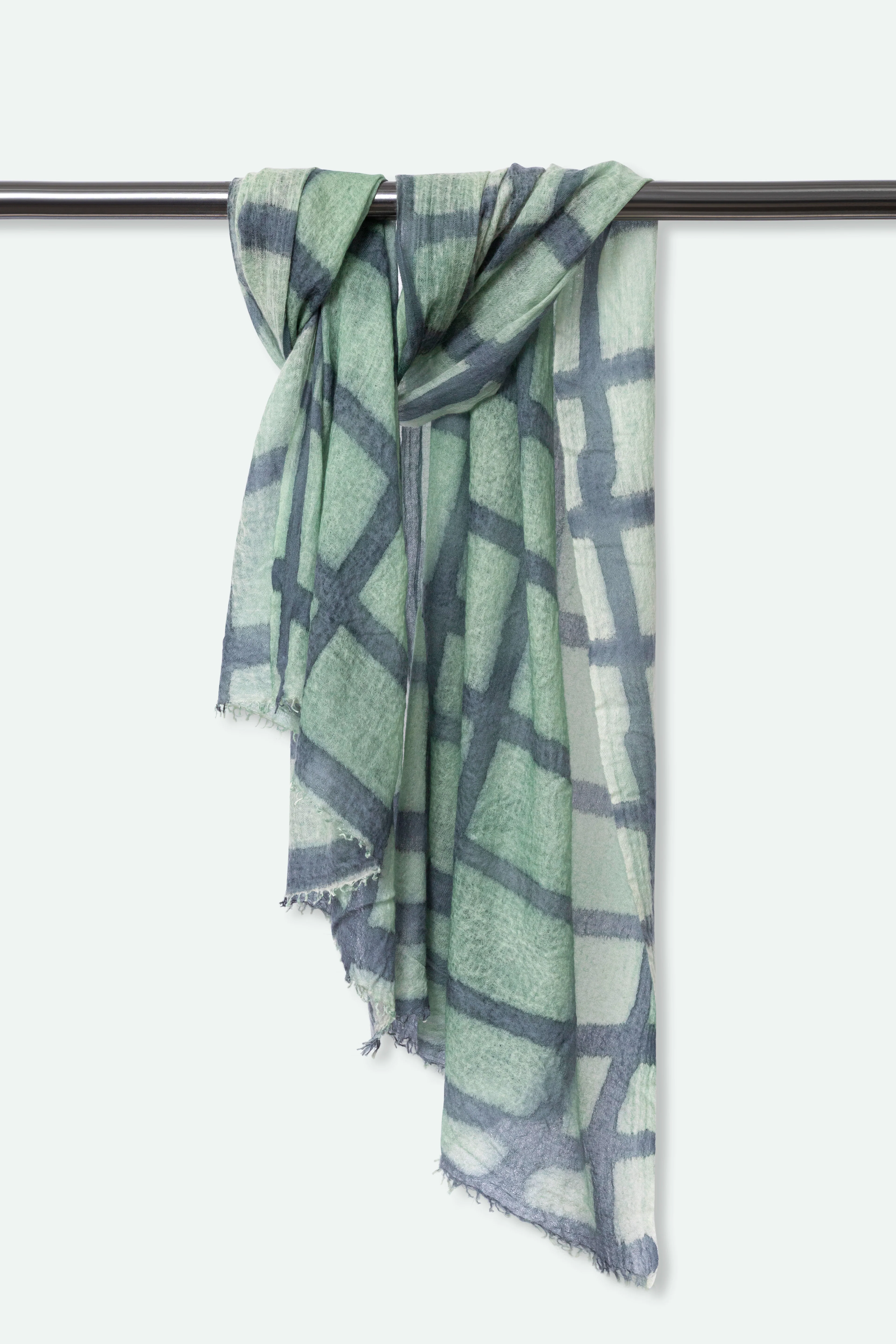 GRIGLIATO SCARF IN HAND DYED CASHMERE - Image 2
