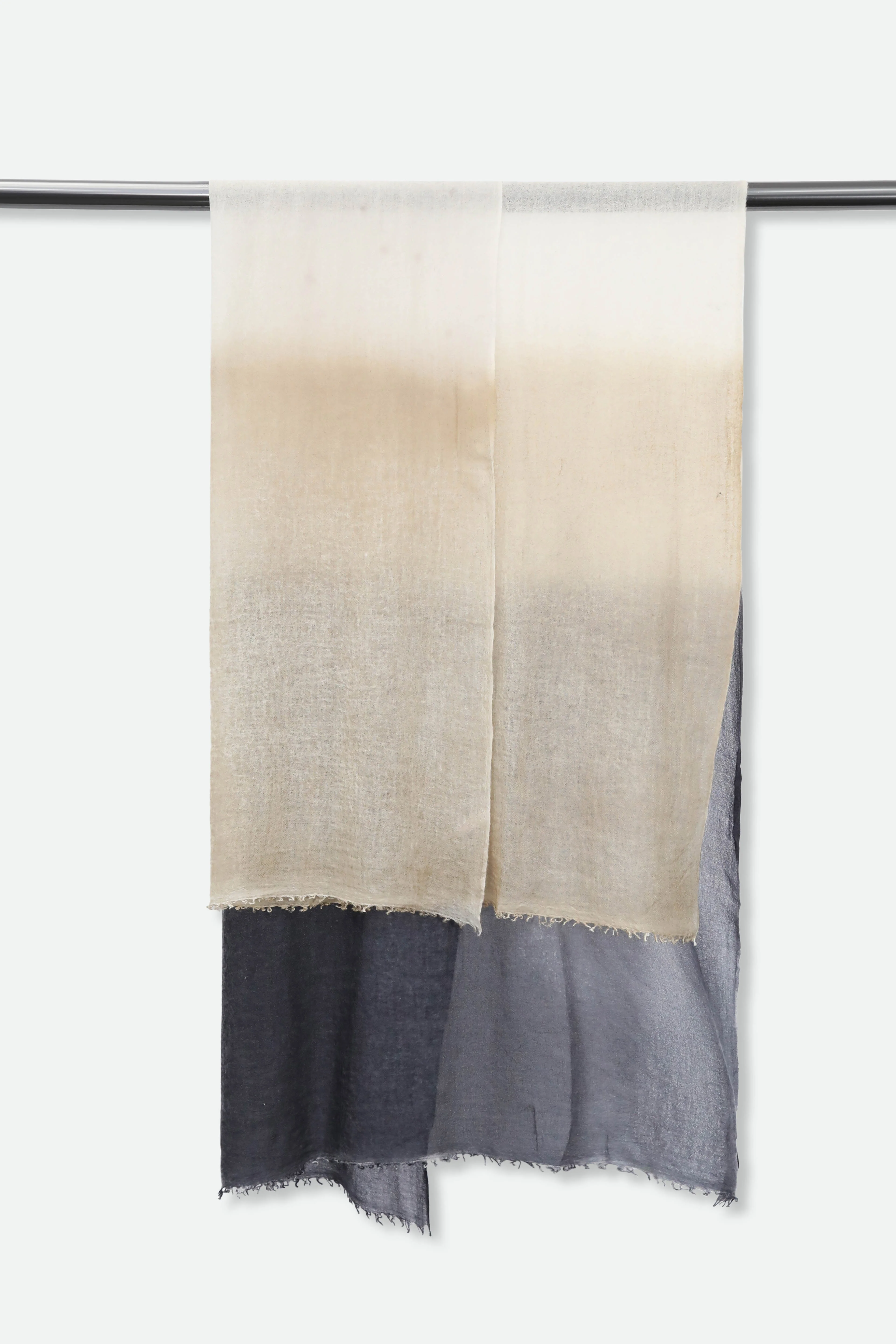 ISCHIA PEPPER SCARF IN HAND DYED CASHMERE - Image 4