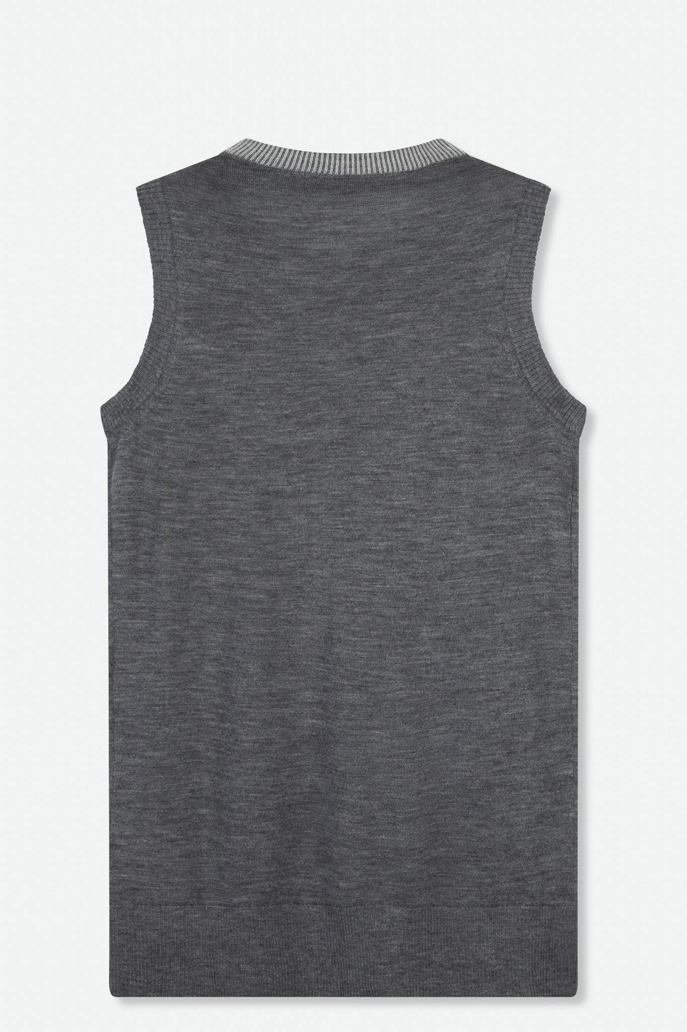 BRIELLE SLEEVELESS TANK IN FINE GAUGE CASHMERE - Image 8