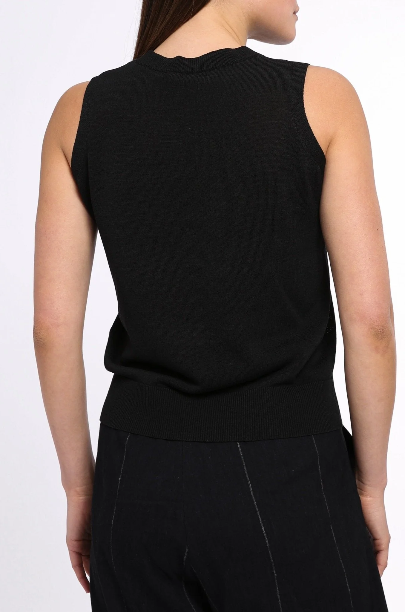 LIA SLEEVELESS CREW IN HIGH TWIST COTTON - Image 9