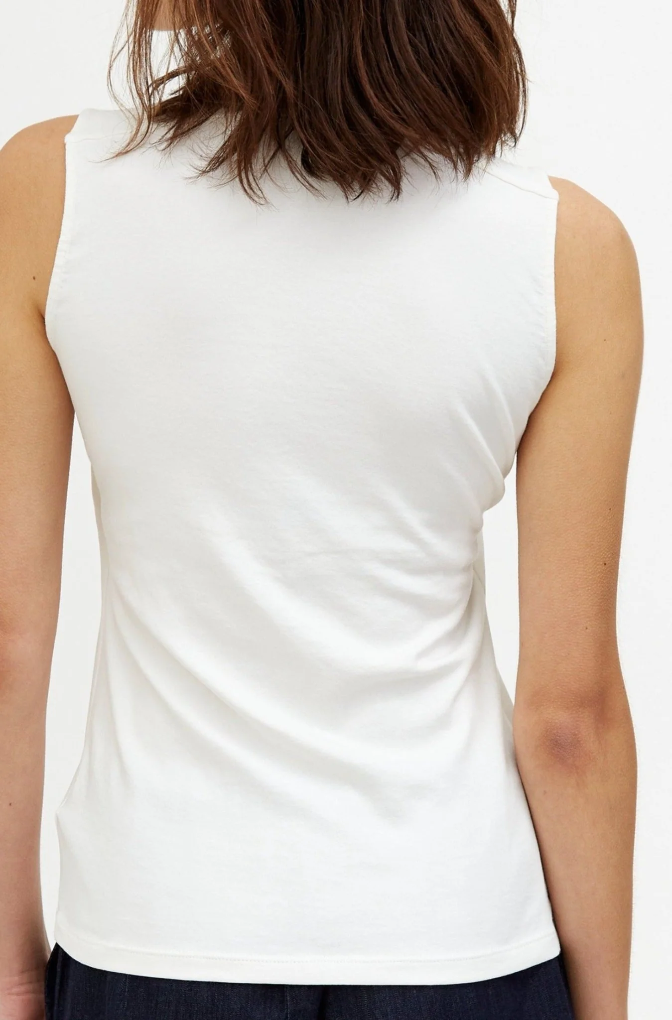 SLEEVELESS V-NECK IN PIMA COTTON STRETCH - Image 3