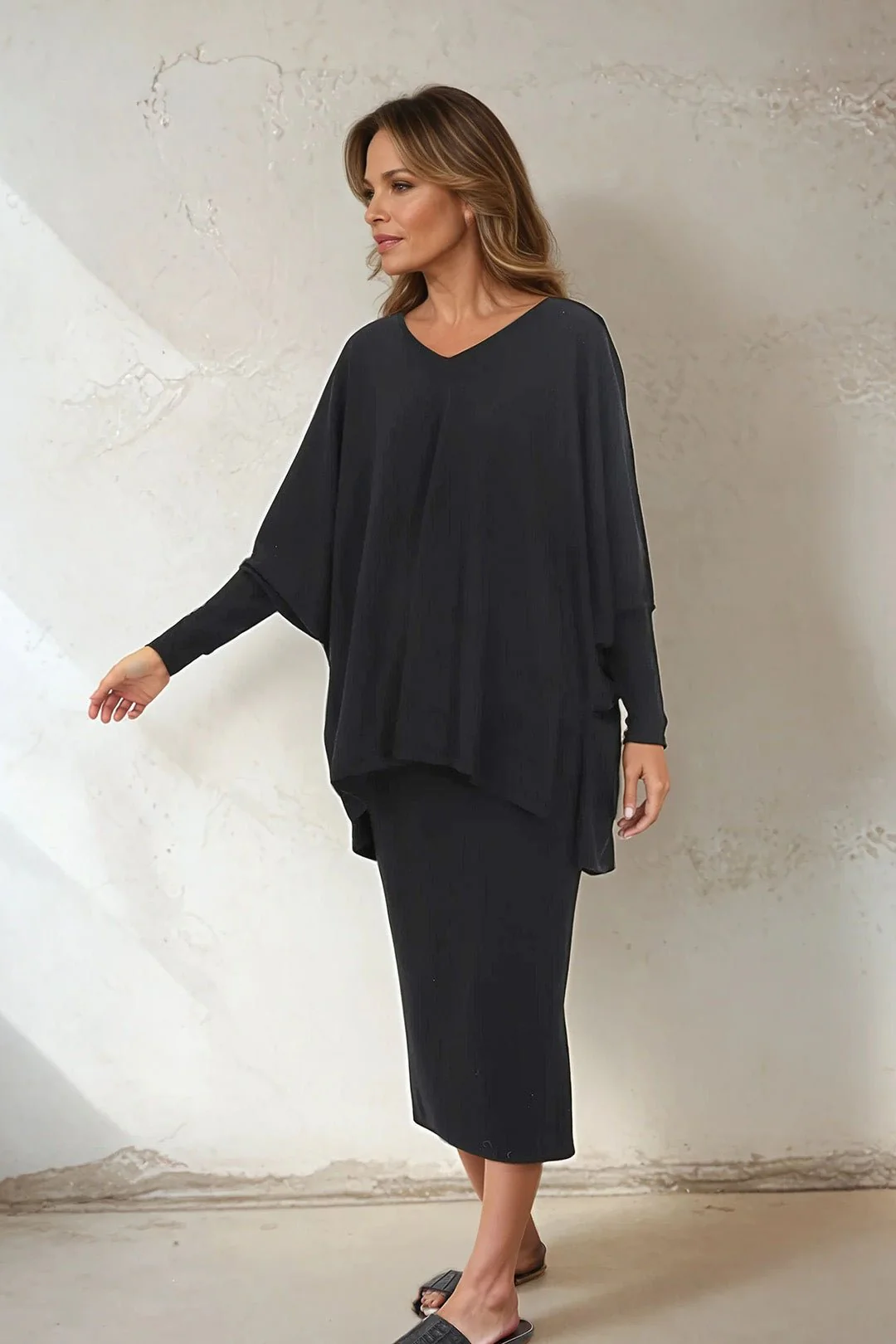LENA LONG SLEEVE V-NECK PONCHO IN PIMA COTTON KNIT - Image 4