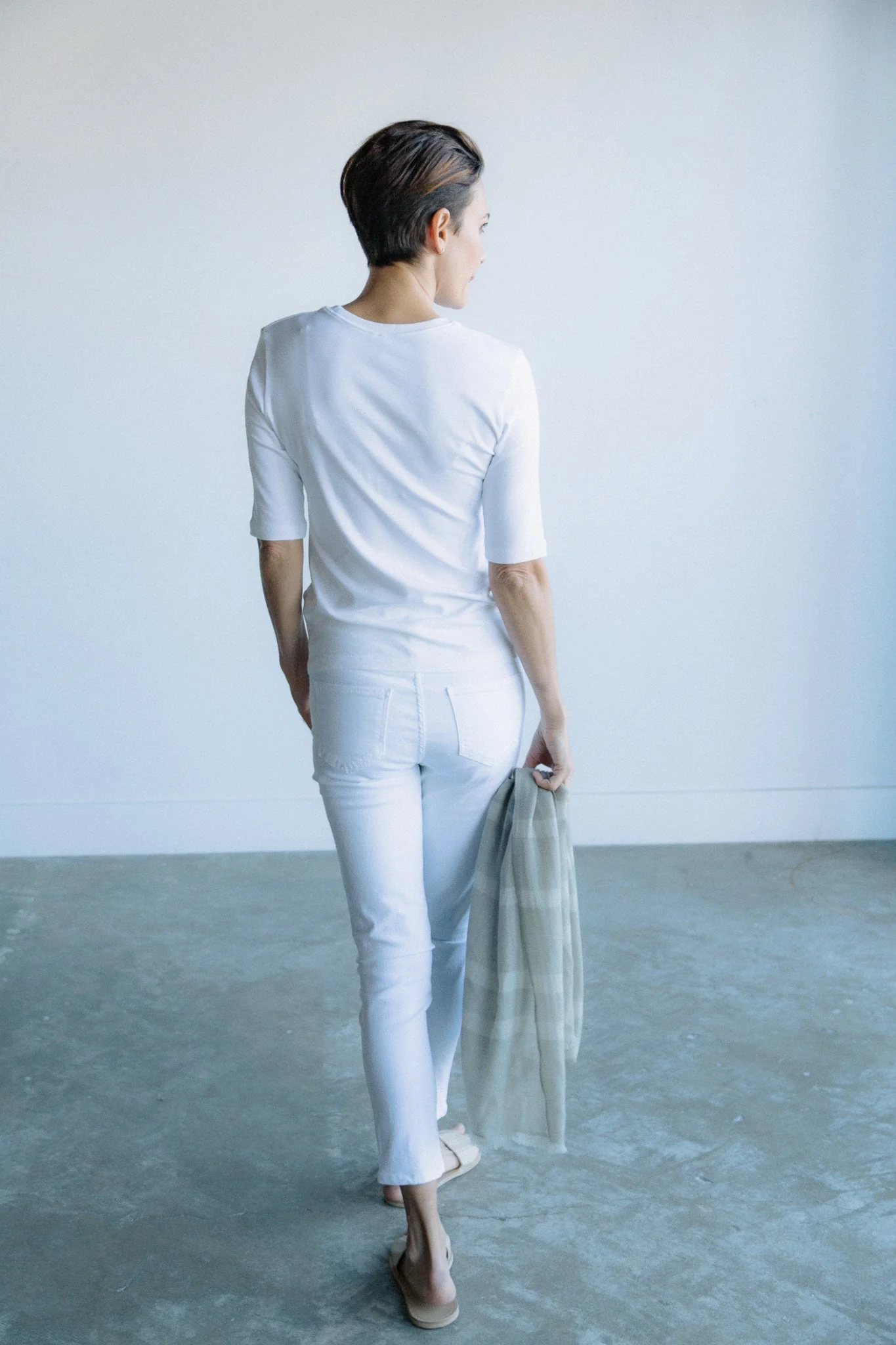 ELBOW SLEEVE CREW IN PIMA COTTON STRETCH - Image 10