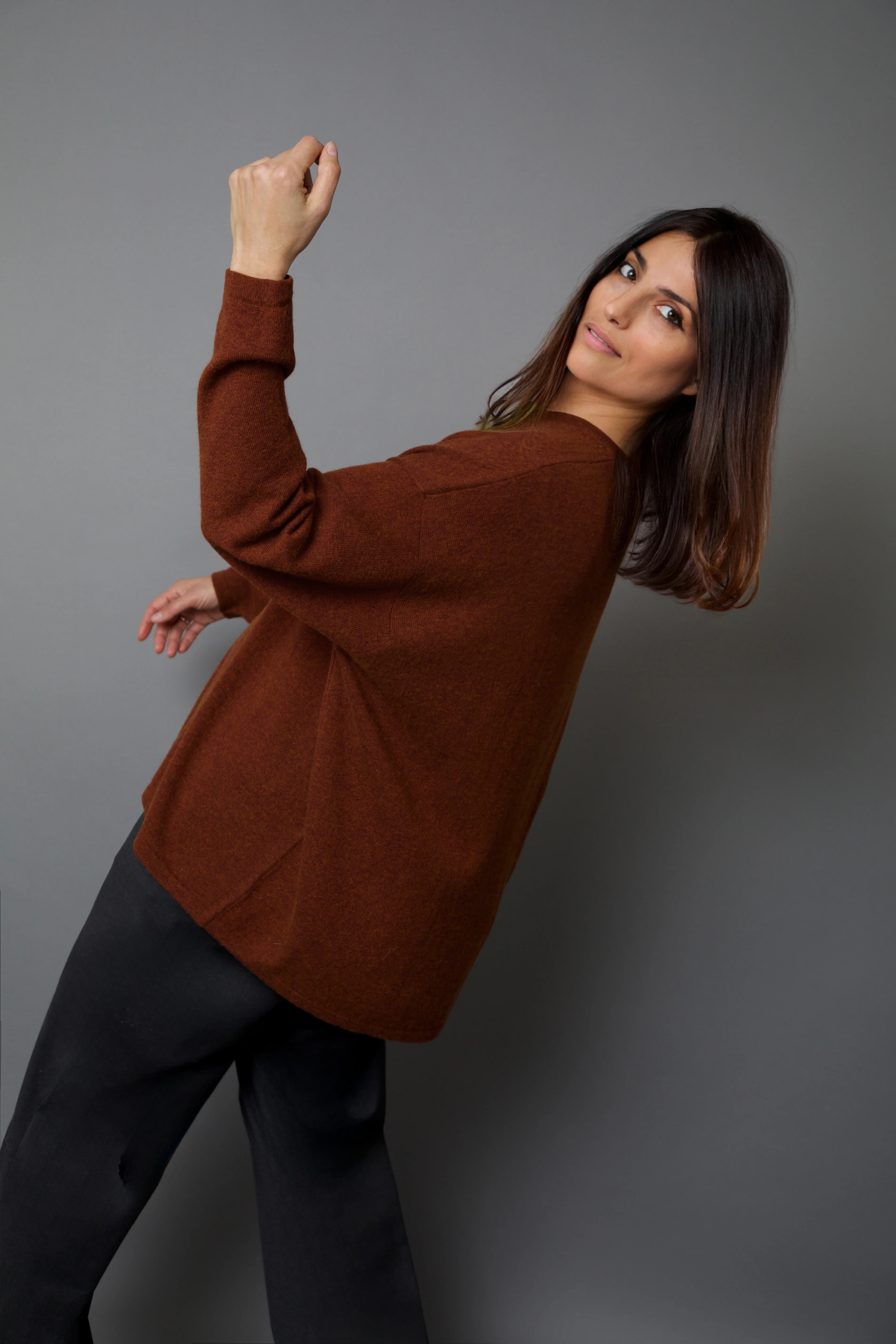 MARLOW OVERSIZED BOXY CREW IN CASHMERE BLEND - Image 11