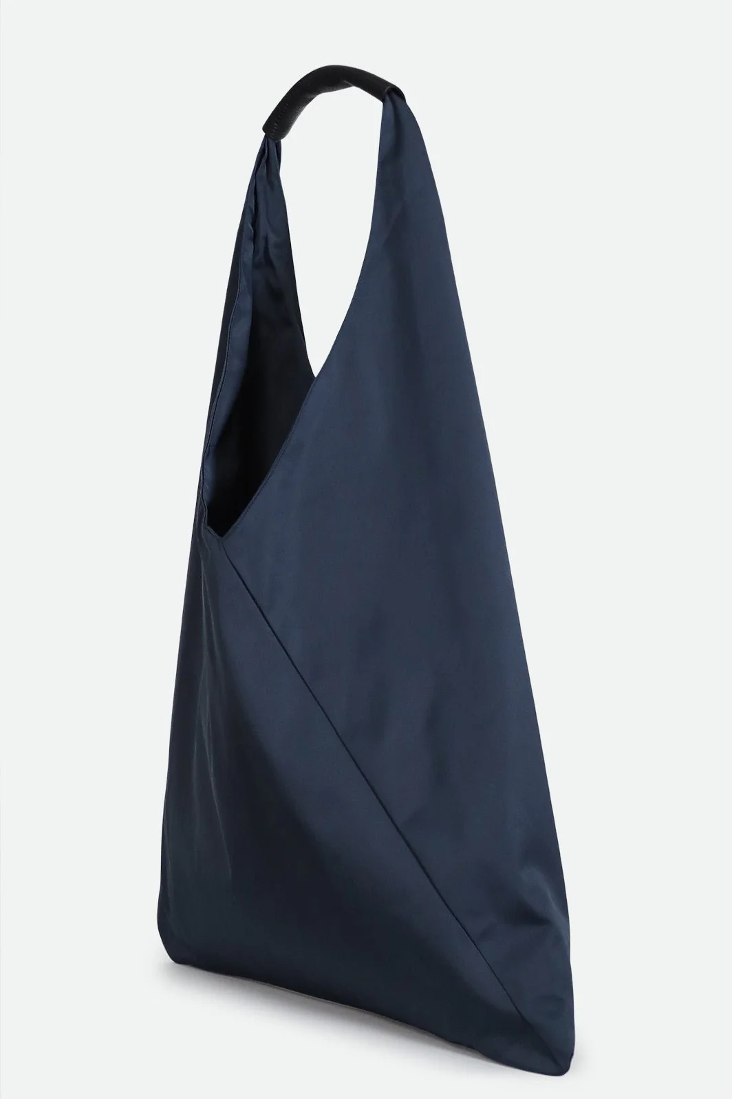 RAINPROOF GALLERY TOTE - Image 20