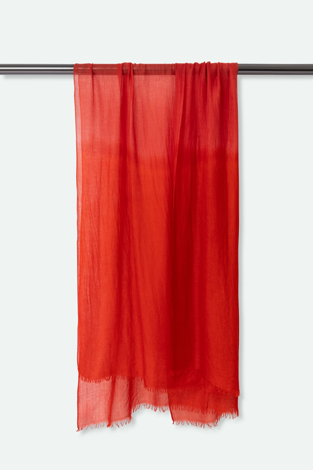 BRICK RED LIGHTWEIGHT SCARF IN HAND DYED CASHMERE - Image 3