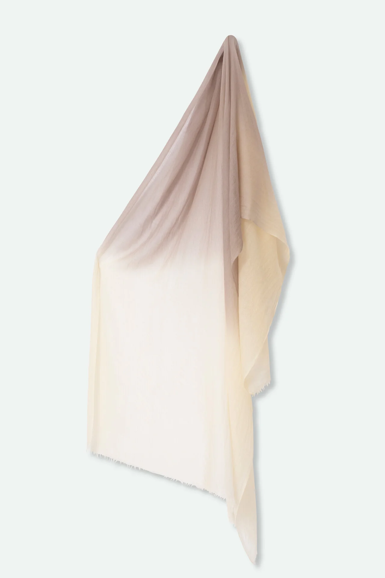COCOA WHEATY LIGHTWEIGHT SCARF IN HAND DYED CASHMERE - Image 4