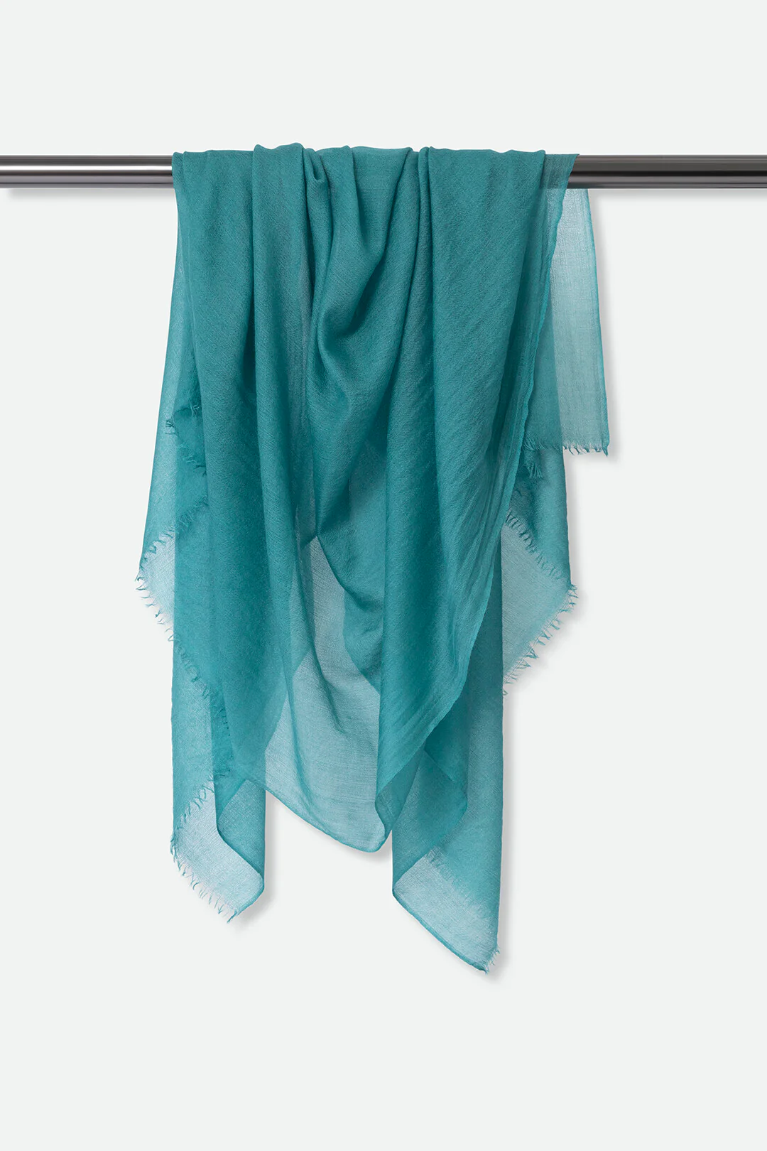 OCEAN BLUE LIGHTWEIGHT SCARF IN HAND DYED CASHMERE - Image 3