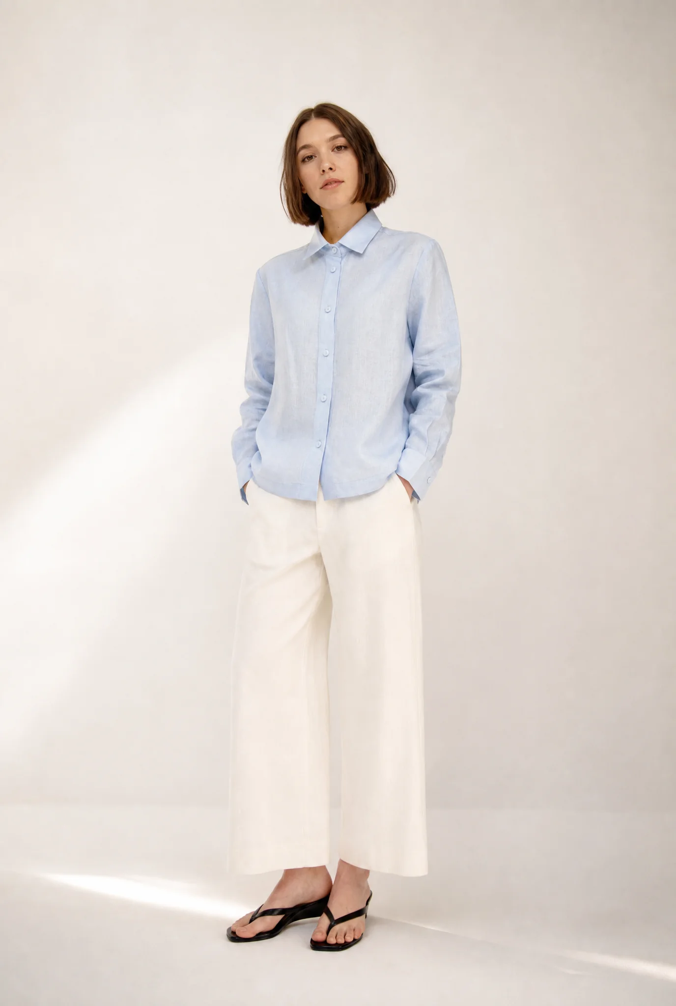 SIGNE BACK PLEATED SHIRT IN ITALIAN LINEN - Image 4