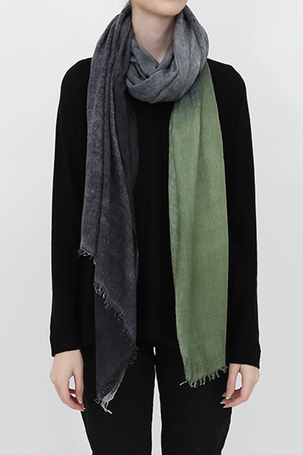 CHARCOAL FERN SCARF IN HAND DYED CASHMERE - Image 3