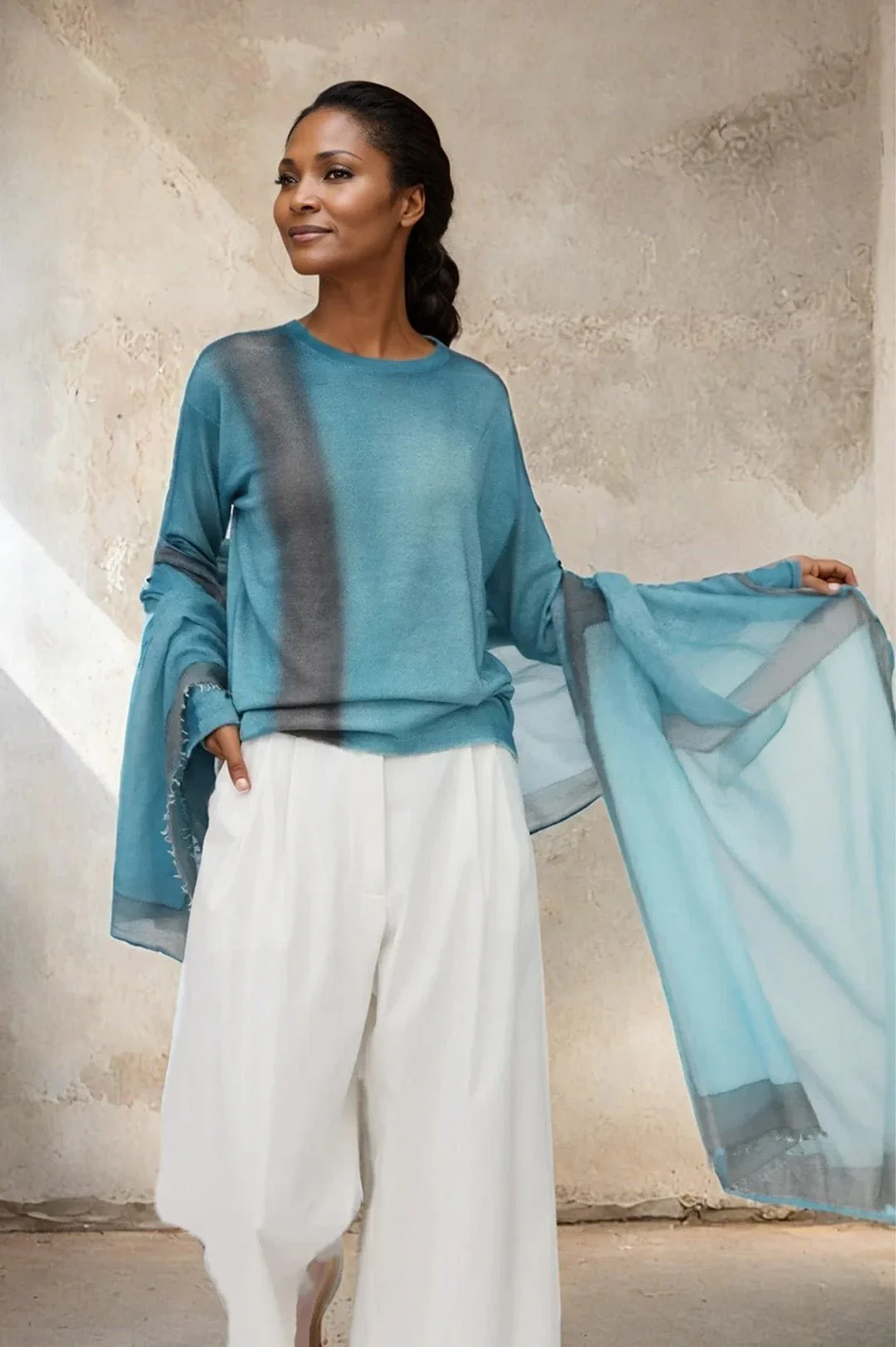 SHILOH CREW IN HAND-DYED CASHMERE TURQUOISE SQUARES - Image 3