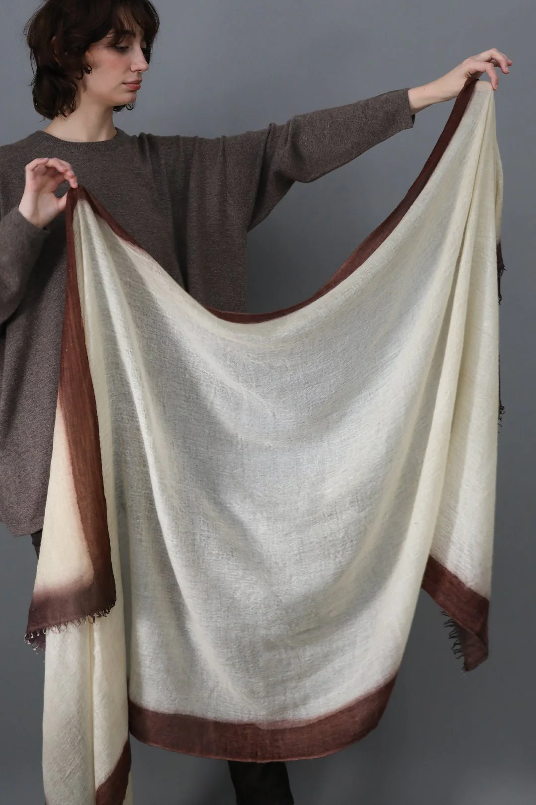 WHEAT BORDER SCARF IN HAND DYED CASHMERE - Image 4