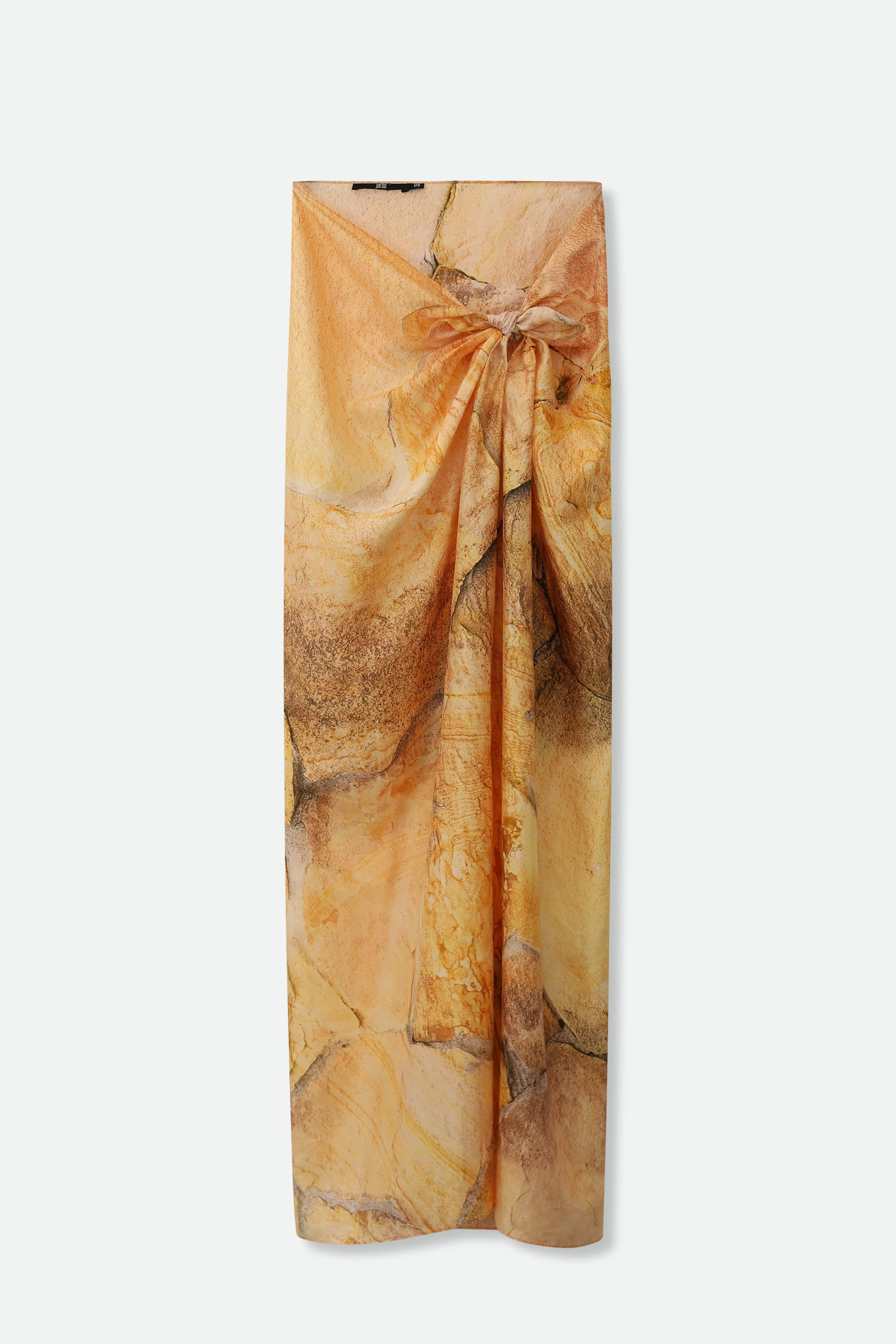 PAREO IN HAND-DYED SILK IN GOLD SAND - Image 2