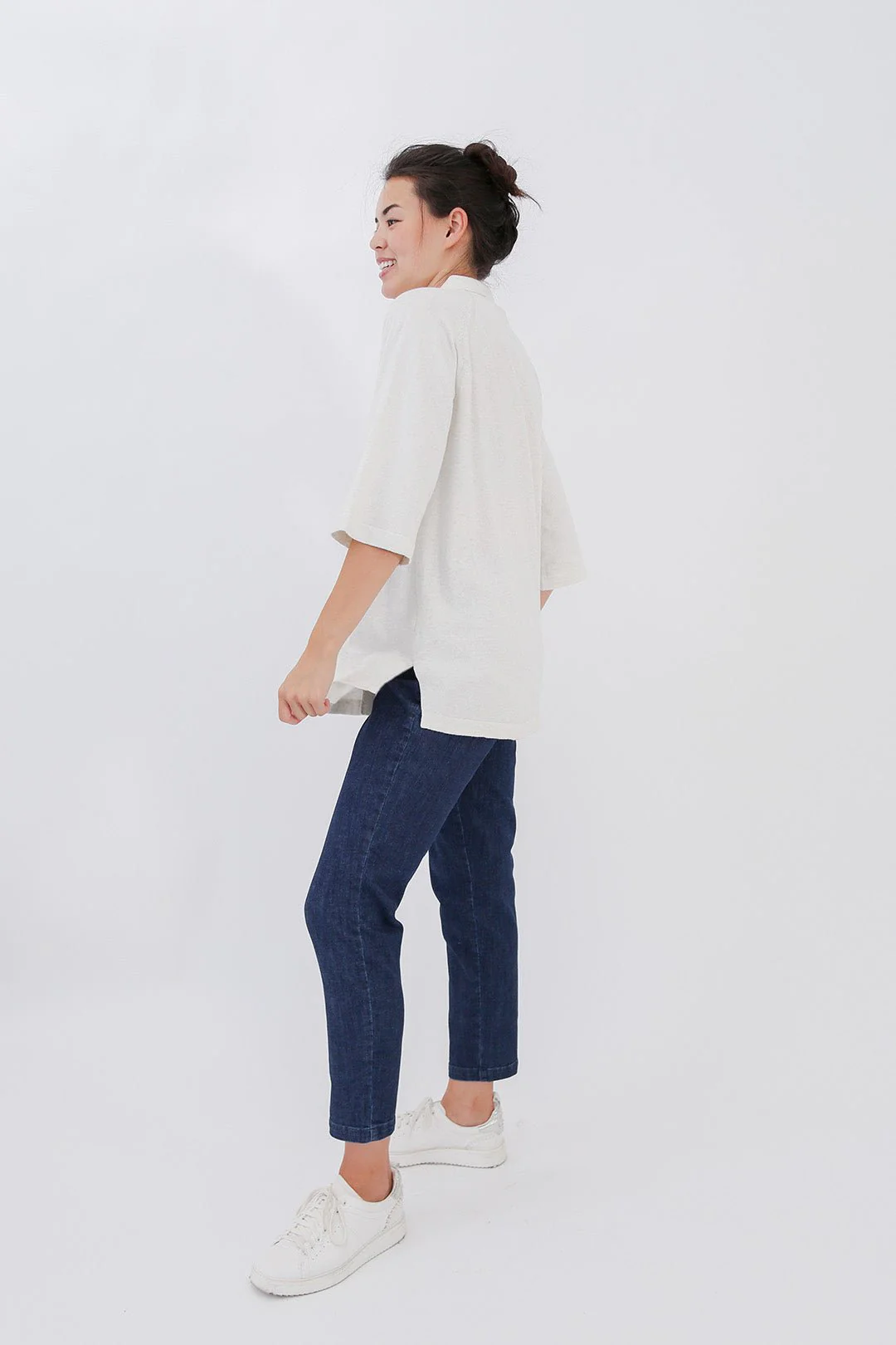 Perth Side-Zip Pull On Pant in Organic Italian Denim Stretch - Image 4