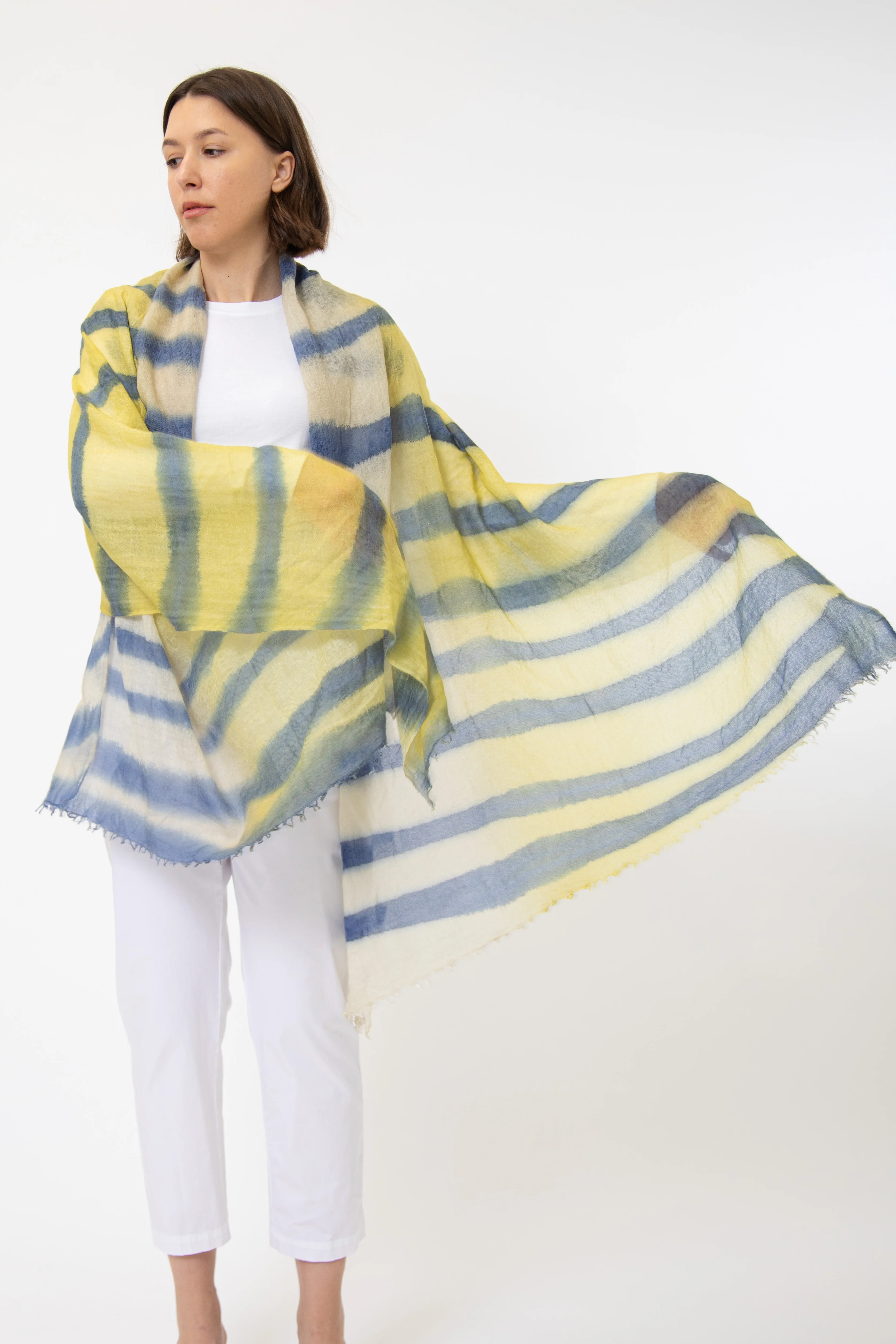 PLAYA SCARF IN HAND DYED CASHMERE