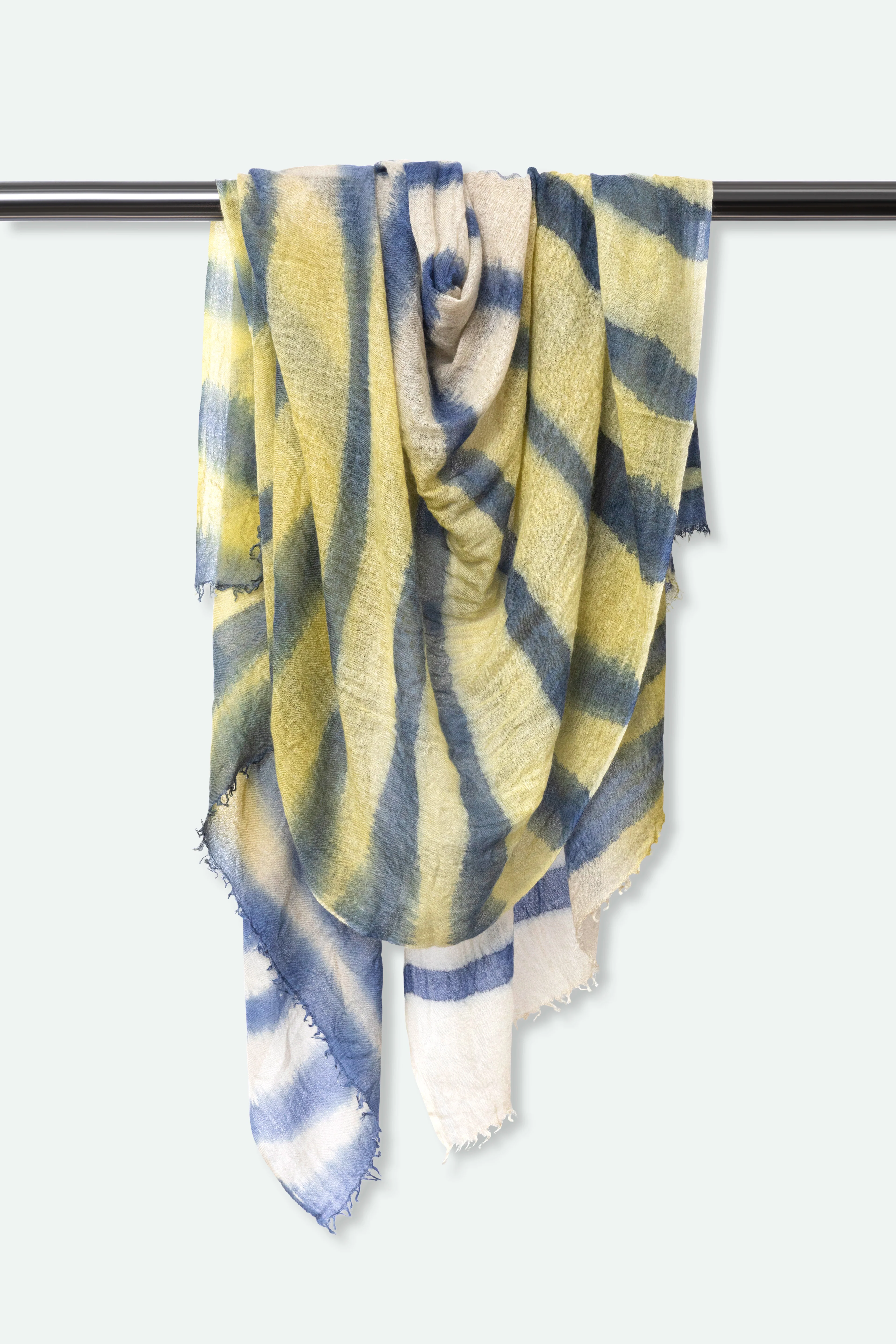 PLAYA SCARF IN HAND DYED CASHMERE - Image 4