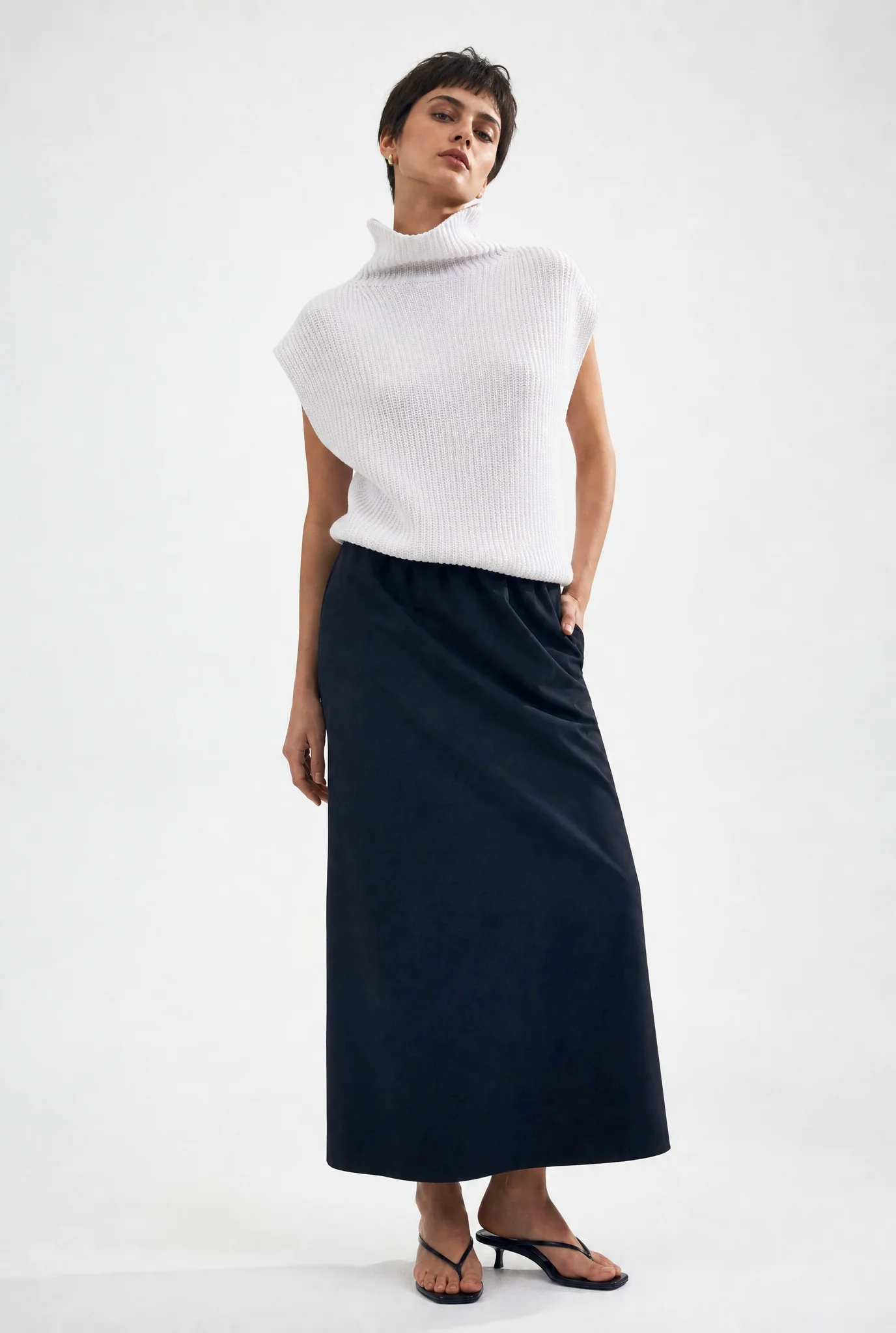 LANEY SKIRT IN ITALIAN FINE STRETCH COTTON - Image 3