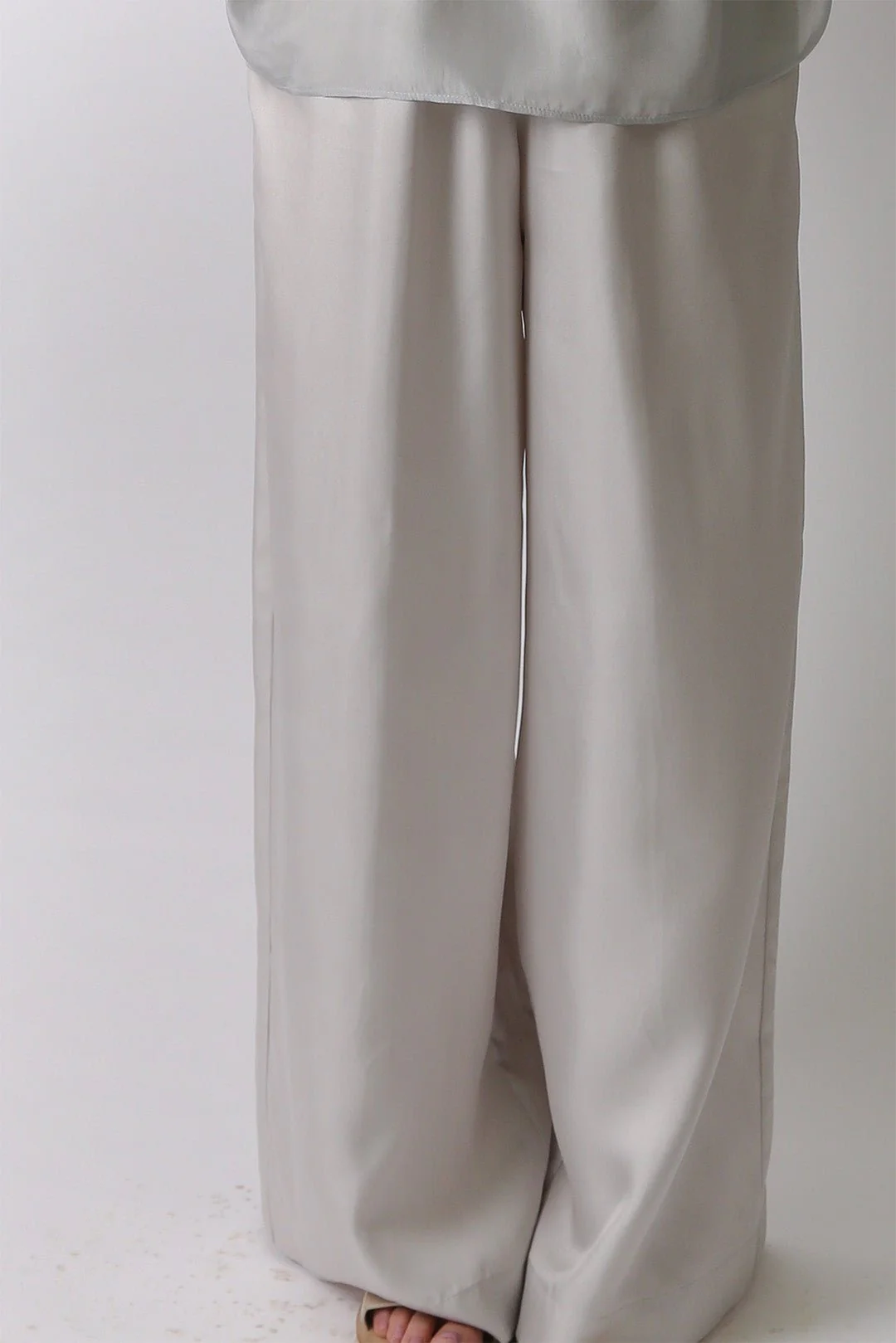 PRIYA SILK TWILL WIDE LEG PANT - Image 9