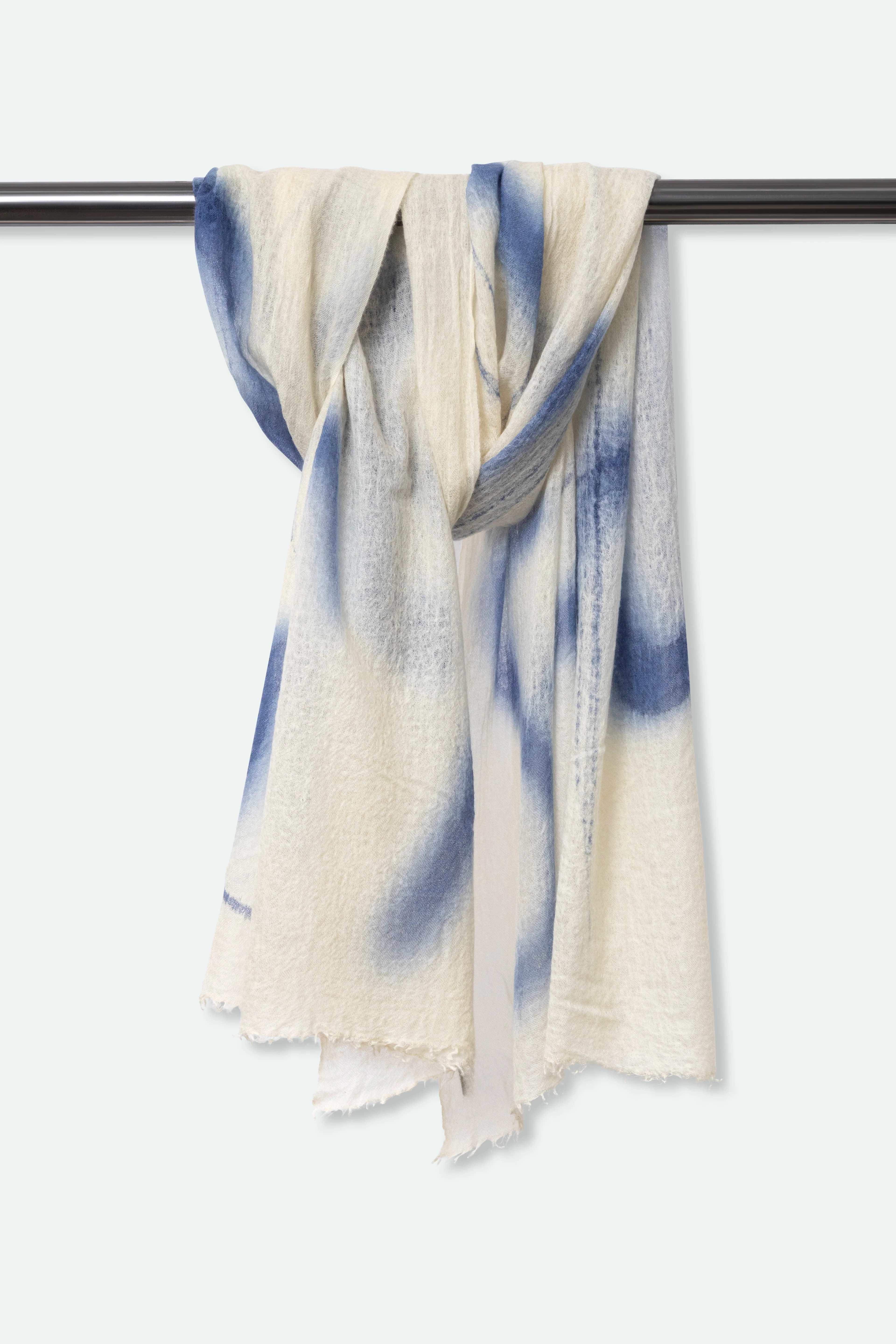 SCARABOCCHIO BLU SCARF IN HAND DYED CASHMERE - Image 3