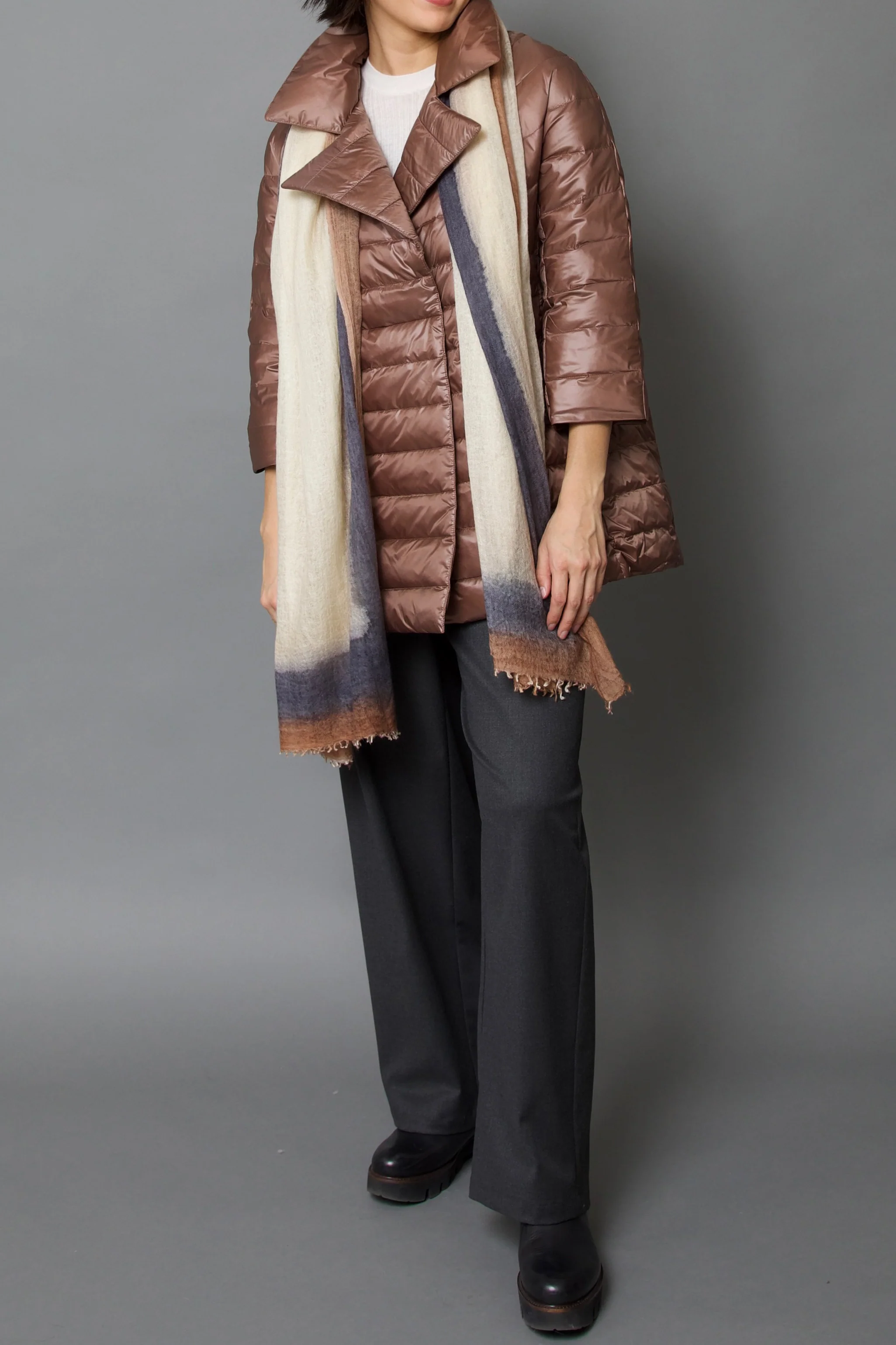 CHARCOAL NUTMEG SCARF IN HAND DYED CASHMERE - Image 2