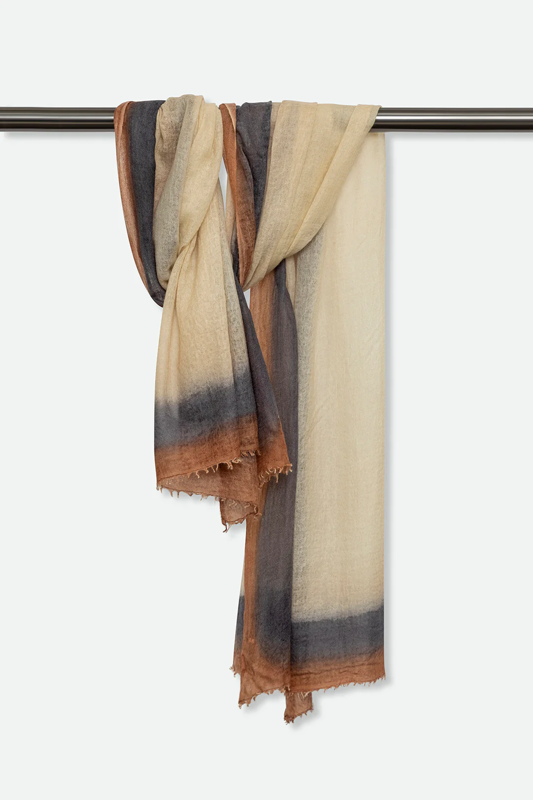 CHARCOAL NUTMEG SCARF IN HAND DYED CASHMERE - Image 4