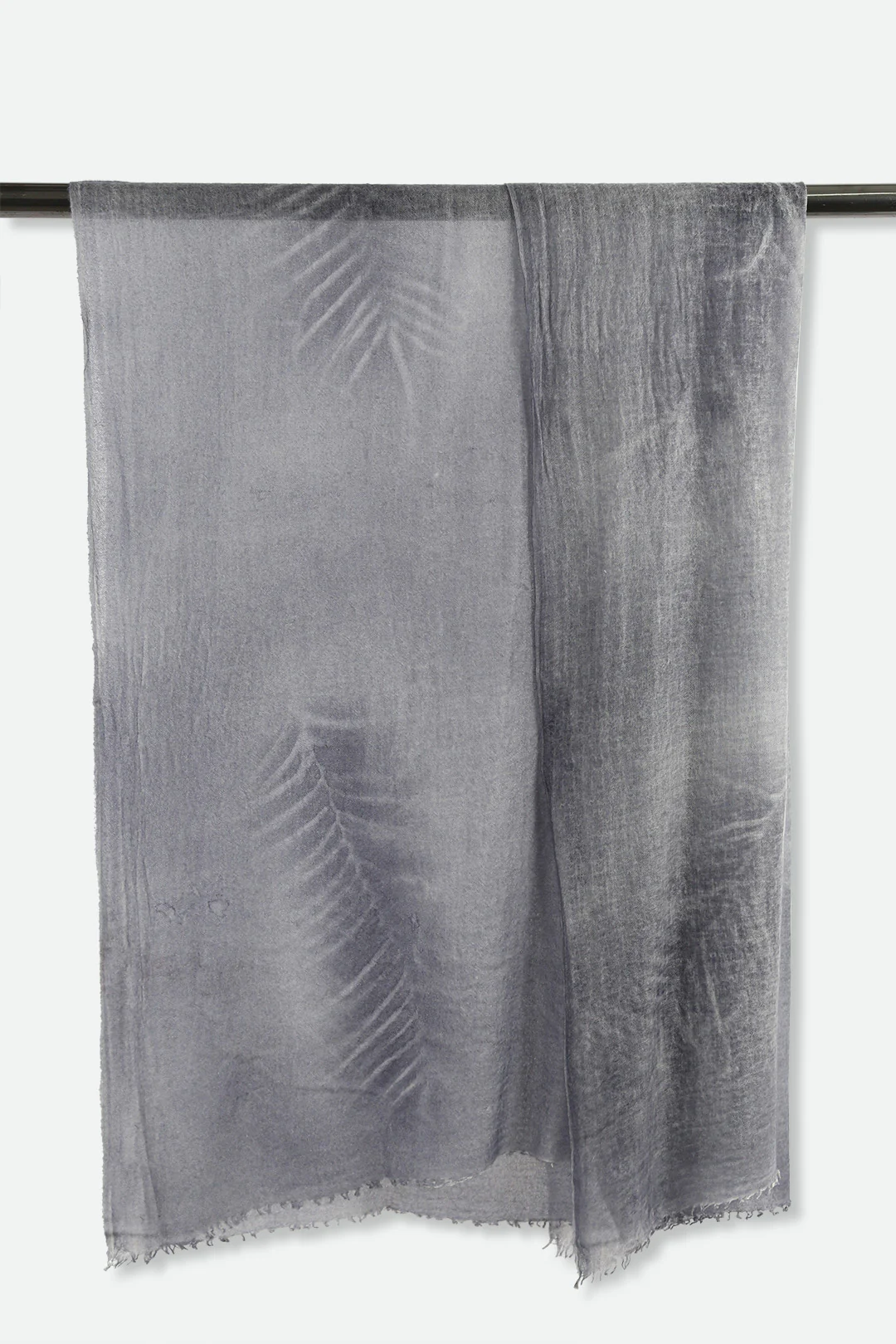 DUSTY FEATHERED SCARF IN HAND DYED CASHMERE - Image 2