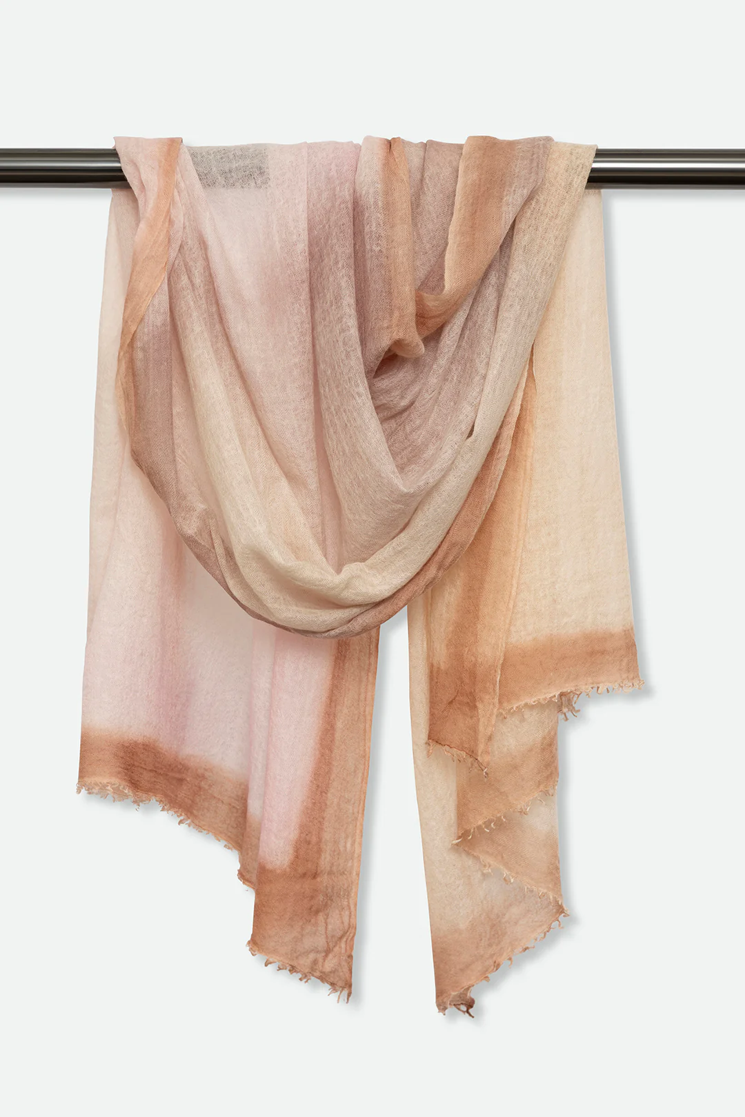 BLUSH ROSE SCARF IN HAND DYED CASHMERE - Image 4