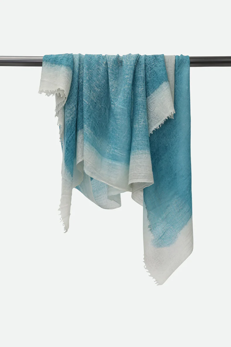 SEAFOAM SCARF IN HAND DYED CASHMERE - Image 2