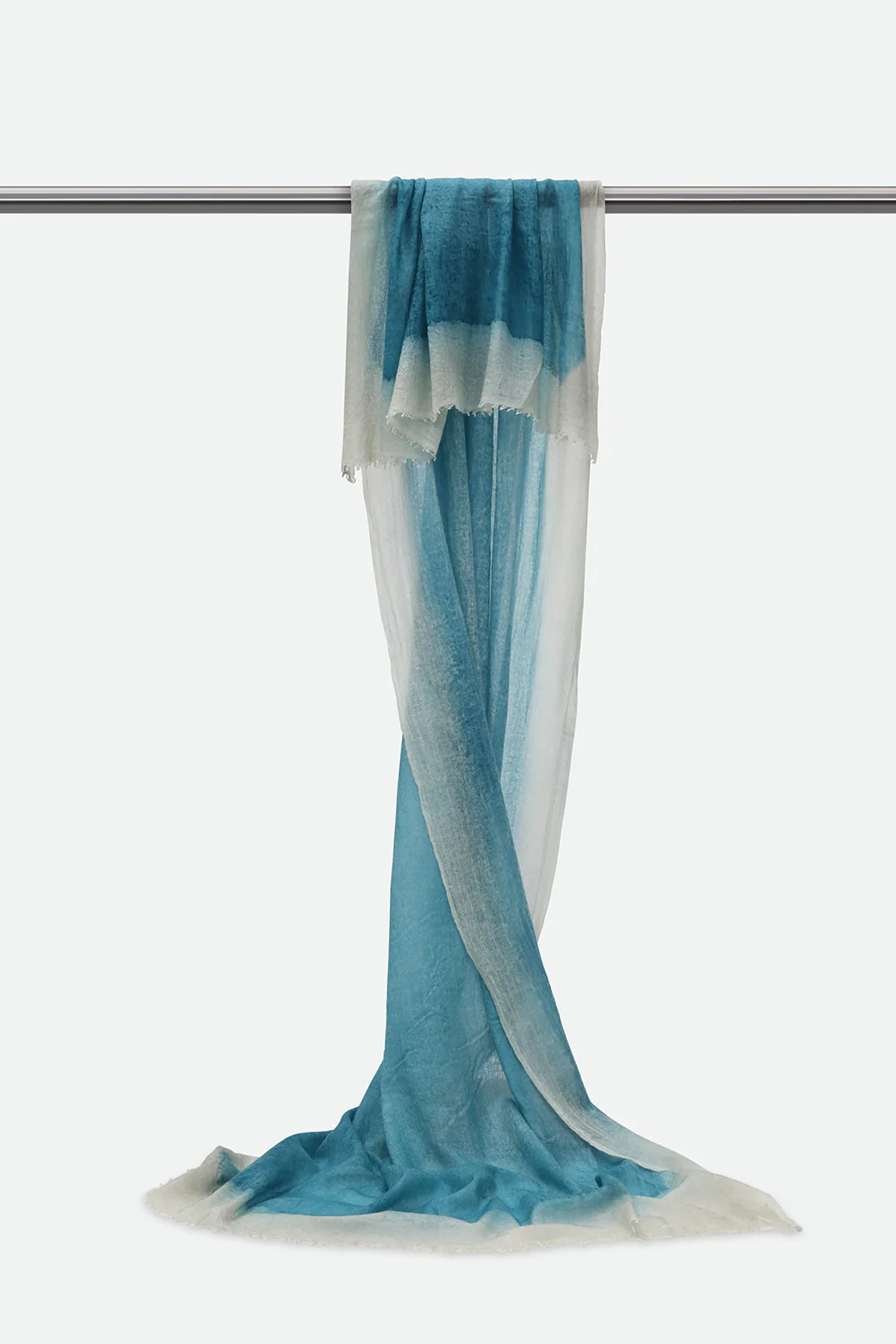 SEAFOAM SCARF IN HAND DYED CASHMERE - Image 3