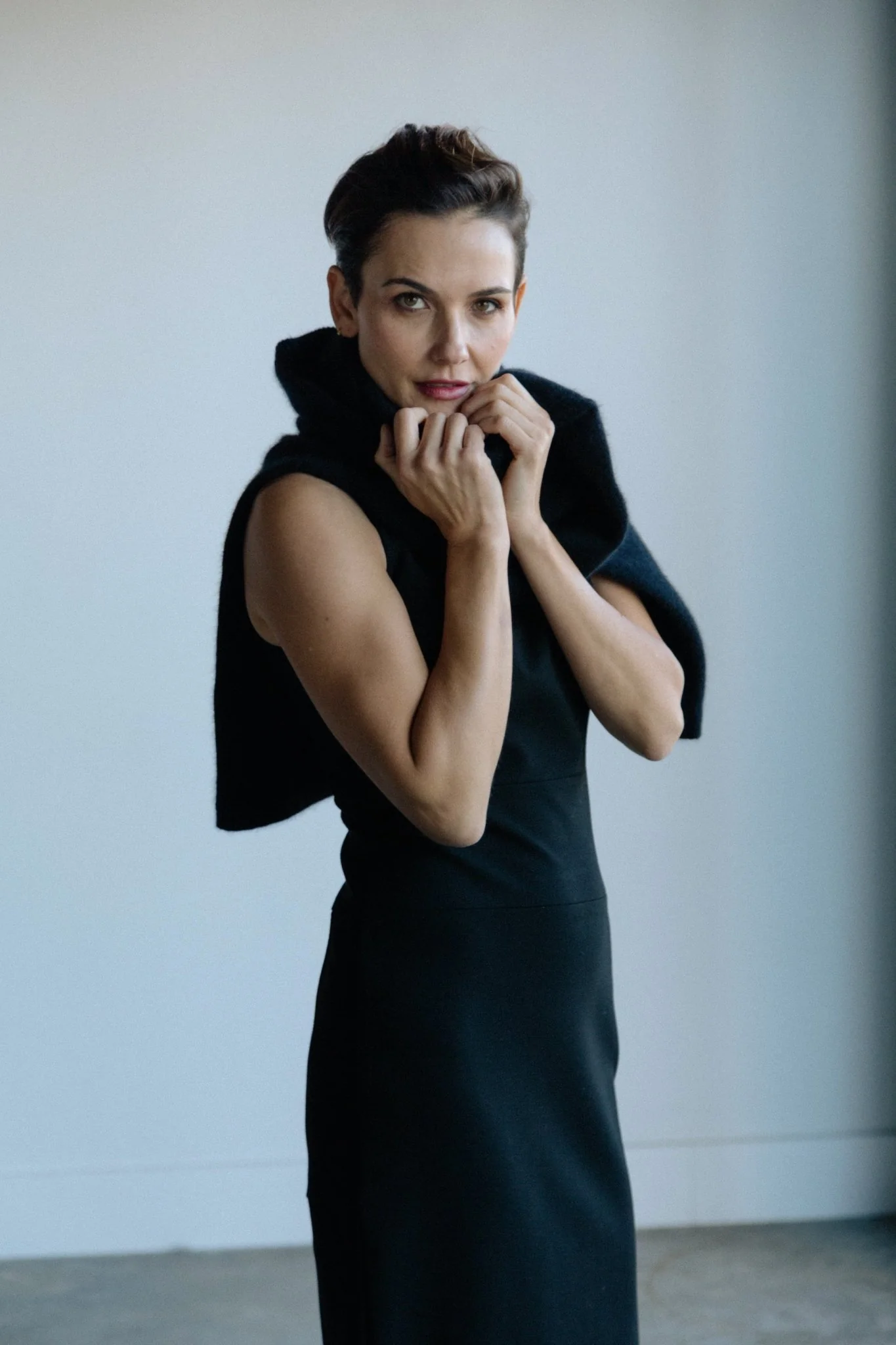 LUNA DRESS IN PONTE KNIT - Image 6