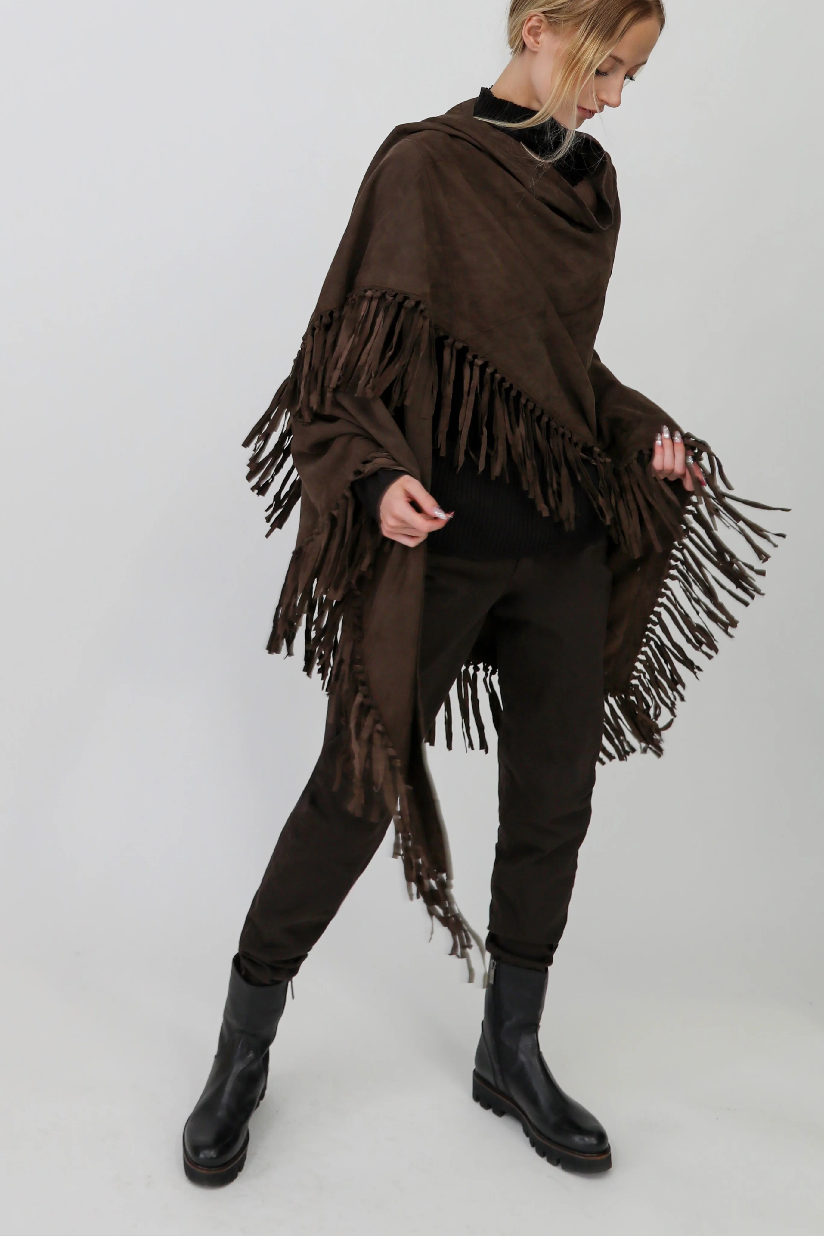 STELLAN SUEDE FRINGE WRAP IN DARK BROWN - Image 3