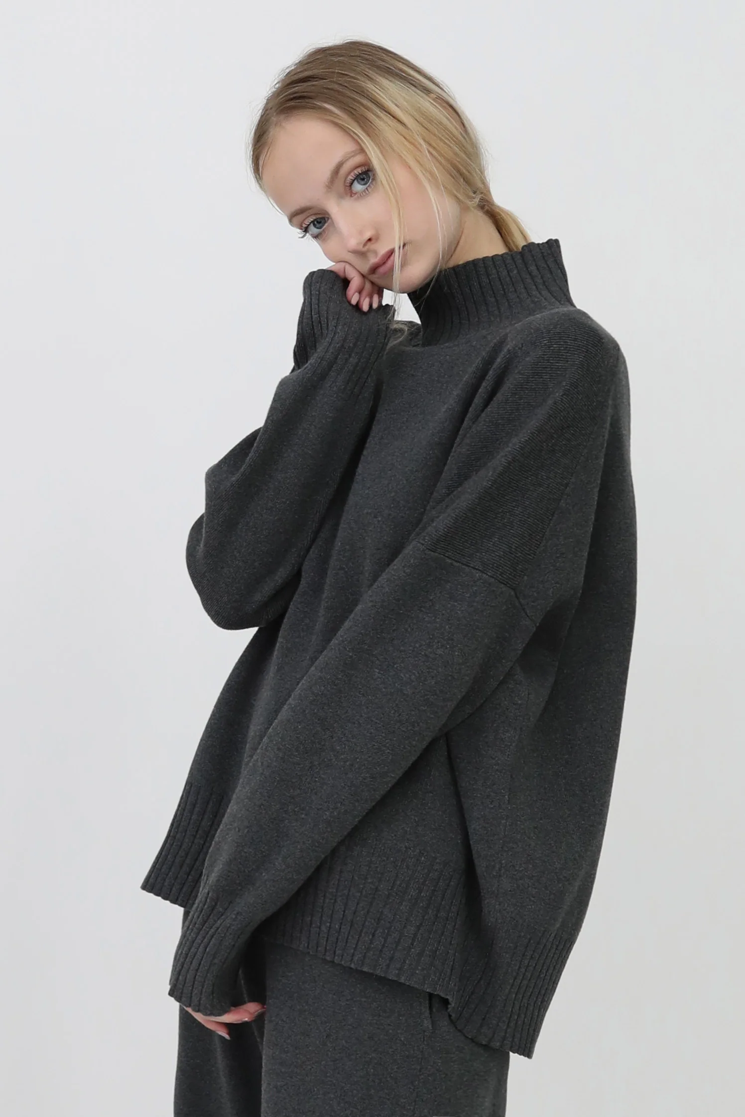 TOSCA TURTLENECK IN ITALIAN COTTON - Image 9