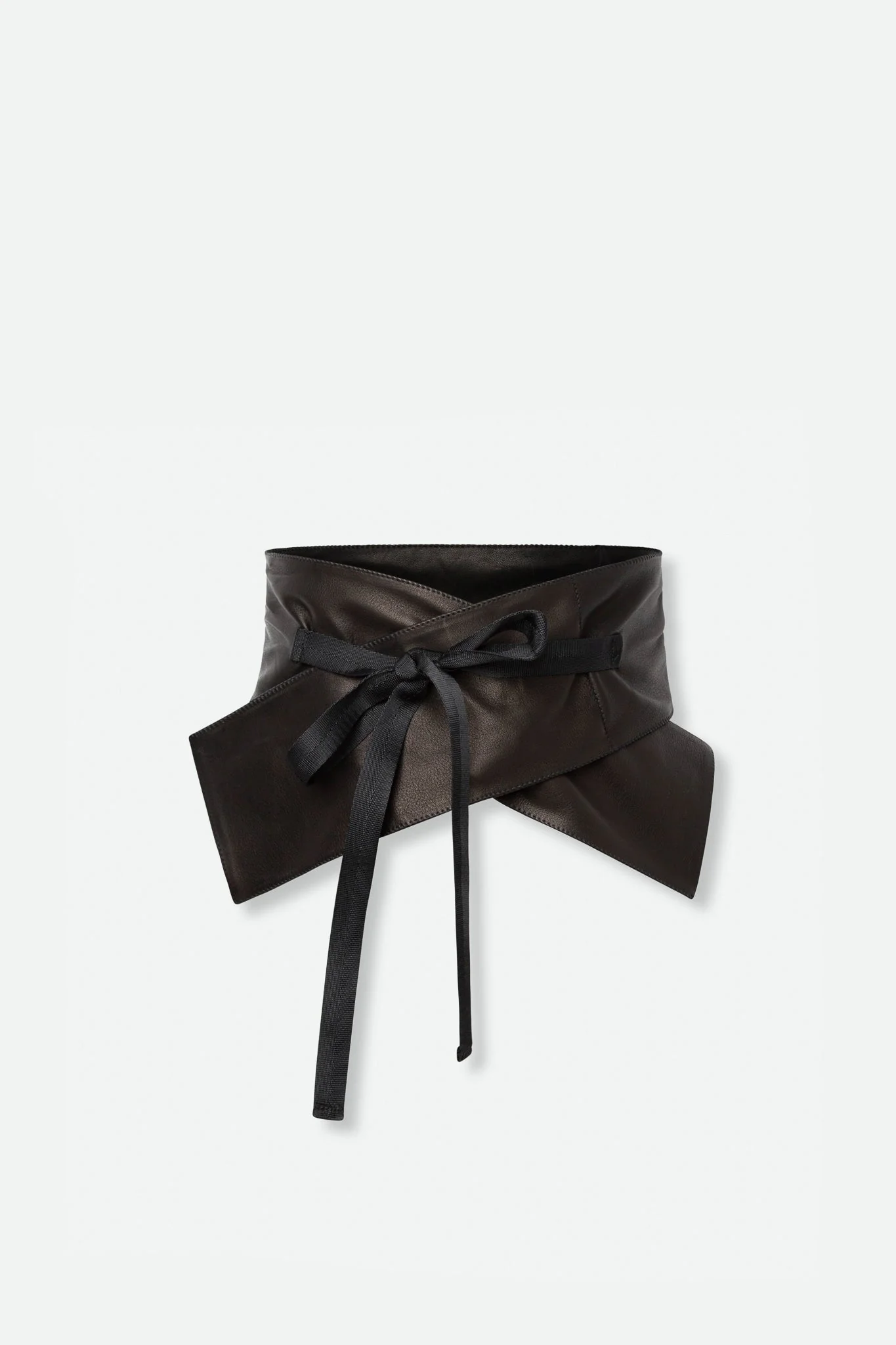 APIRO TIE FRONT KIMONO BELT IN LEATHER - Image 10